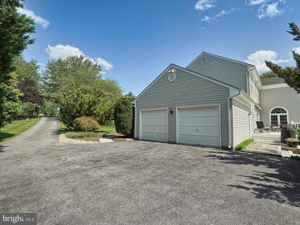 HOLBROOK HEIGHTS - Residential