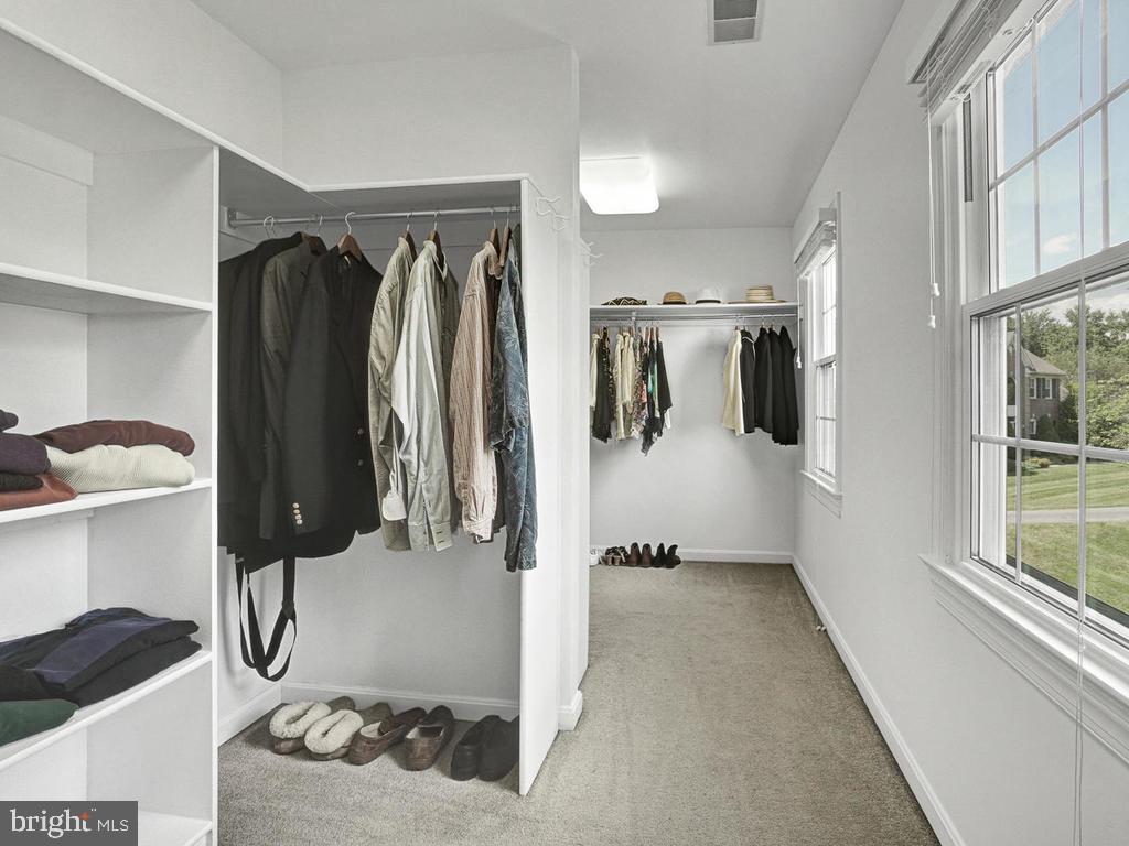 HOLBROOK HEIGHTS - Residential