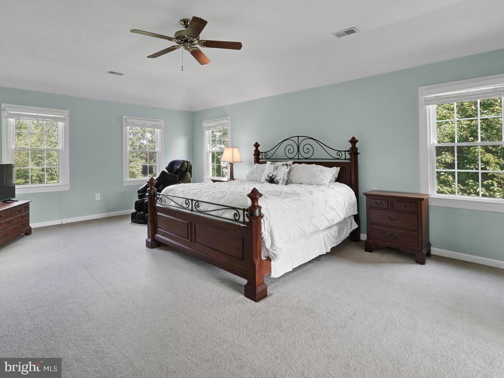 HOLBROOK HEIGHTS - Residential