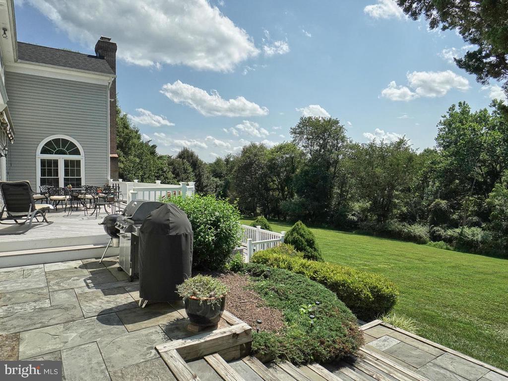 HOLBROOK HEIGHTS - Residential