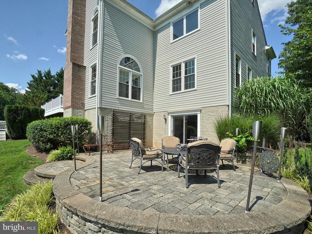 HOLBROOK HEIGHTS - Residential