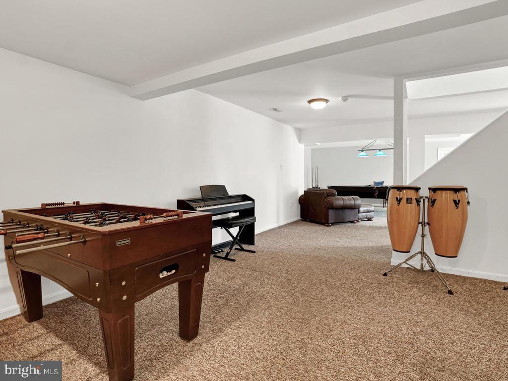 HOLBROOK HEIGHTS - Residential