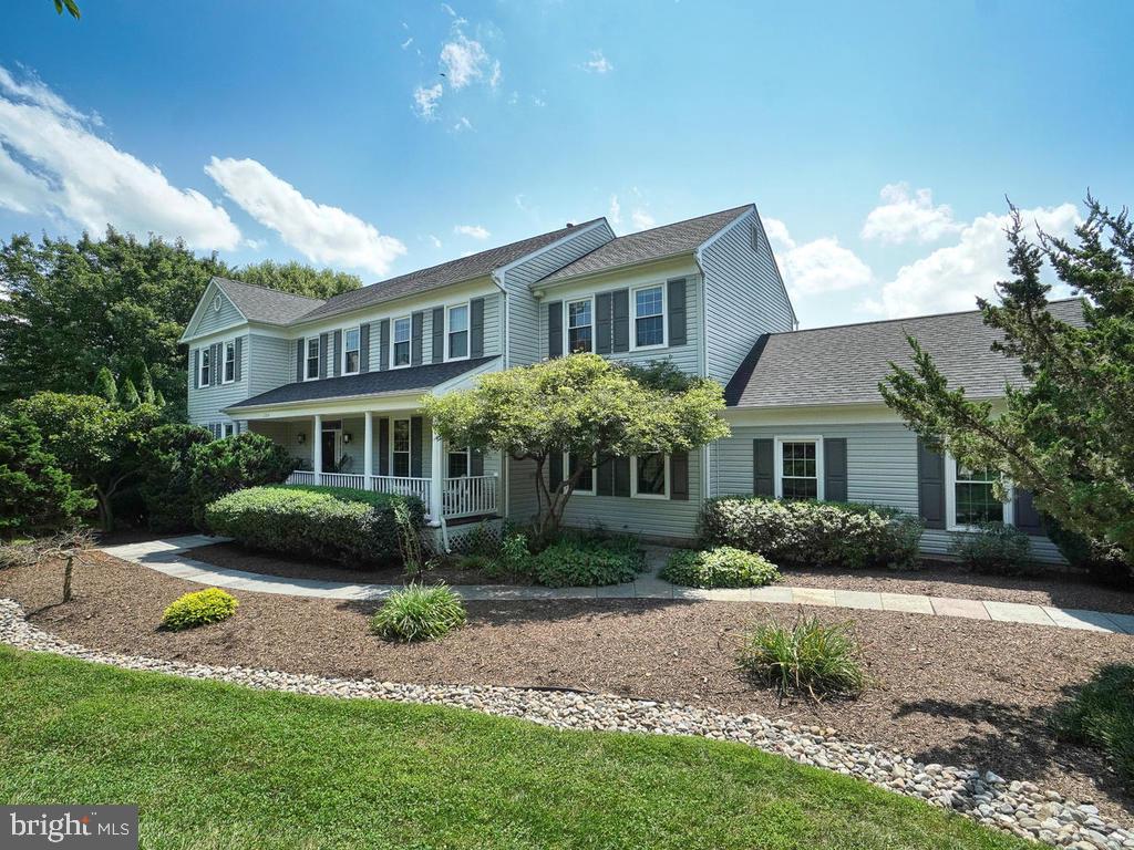 HOLBROOK HEIGHTS - Residential