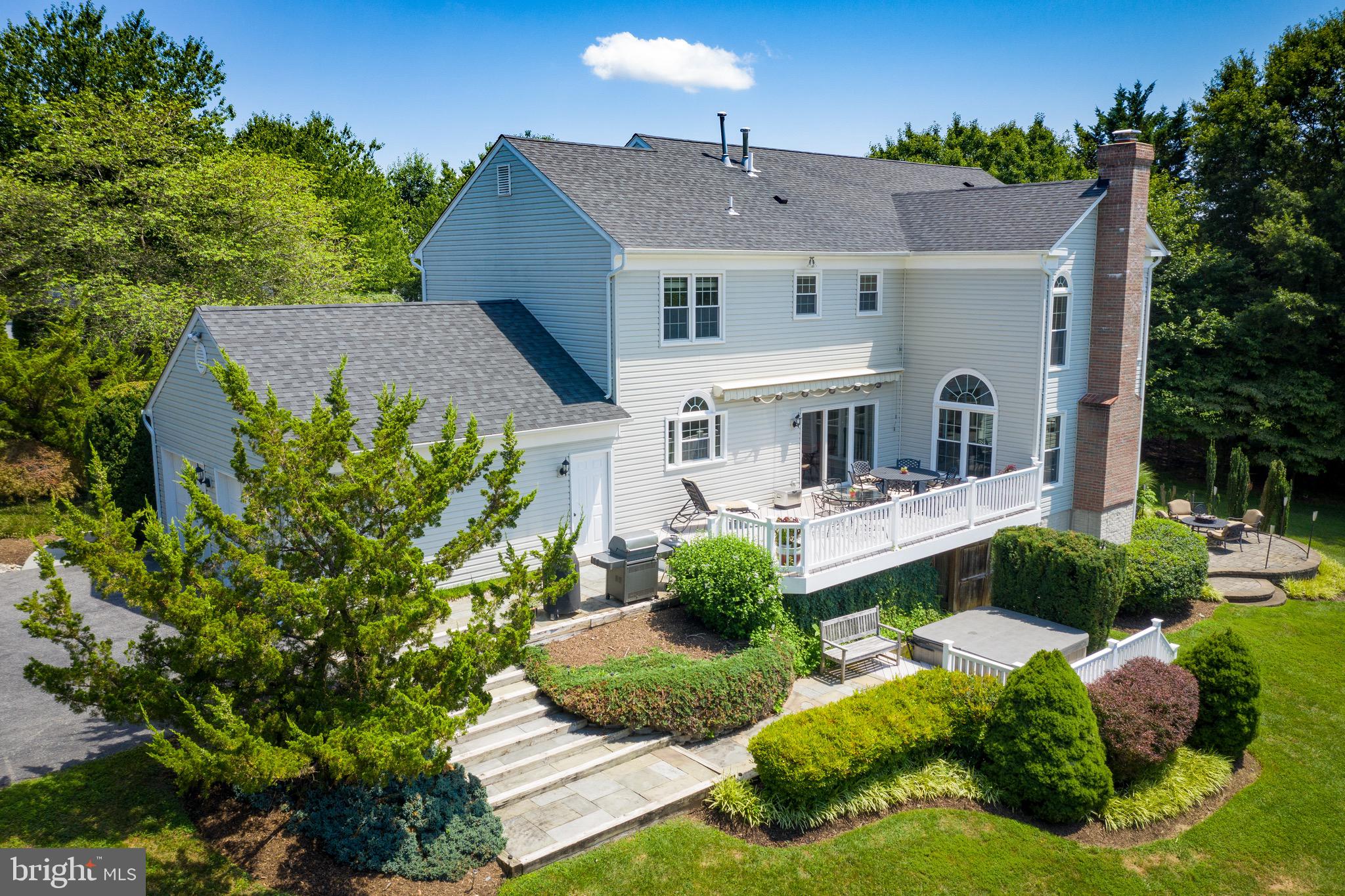 HOLBROOK HEIGHTS - Residential