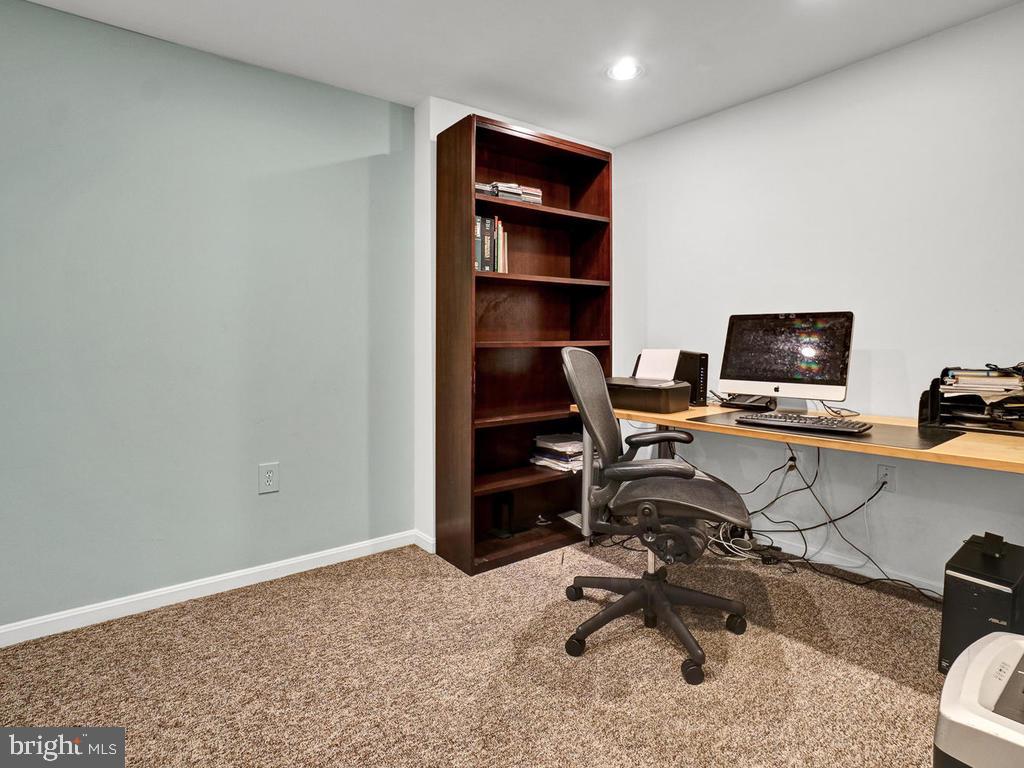 HOLBROOK HEIGHTS - Residential