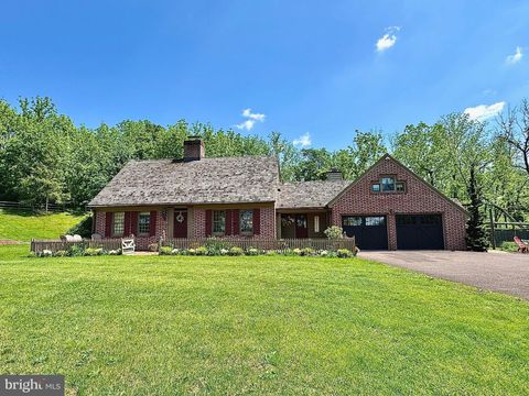 1621 LIMEKILN ROAD LIMEKILN PA 19535