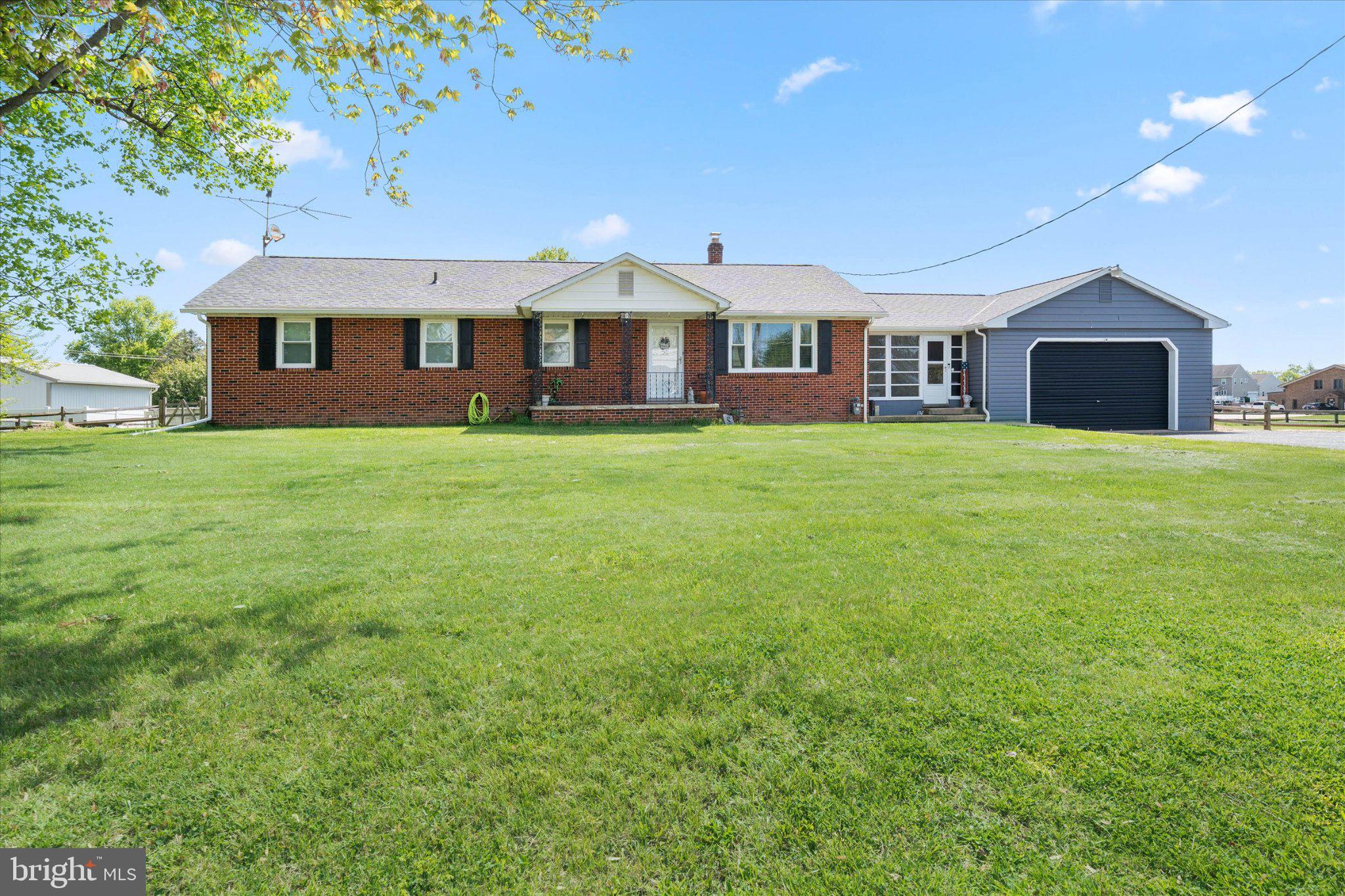 555 OLD SUMMIT BRIDGE ROAD