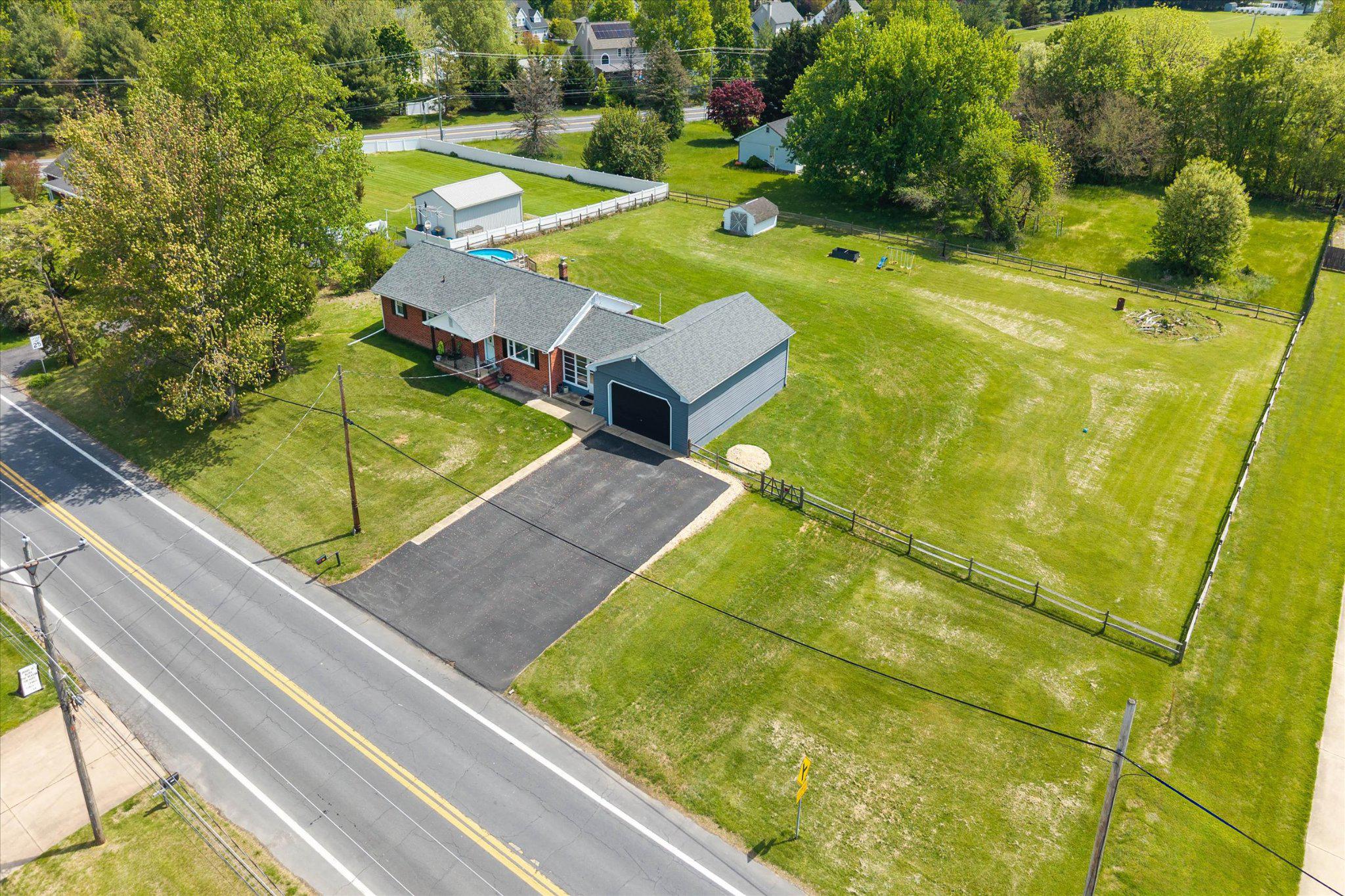 555 OLD SUMMIT BRIDGE ROAD