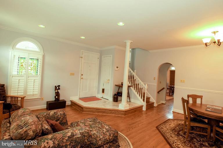 SUNNYSIDE - Residential Lease