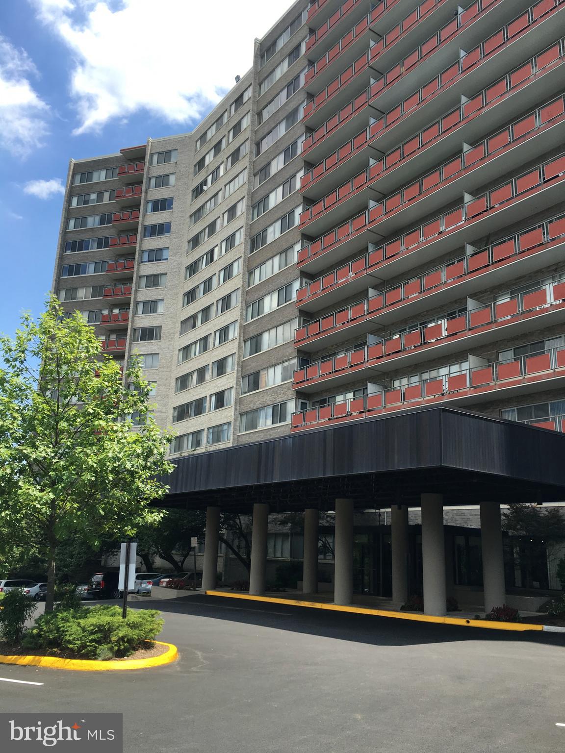 PAVILION ON THE PARK - Residential Lease