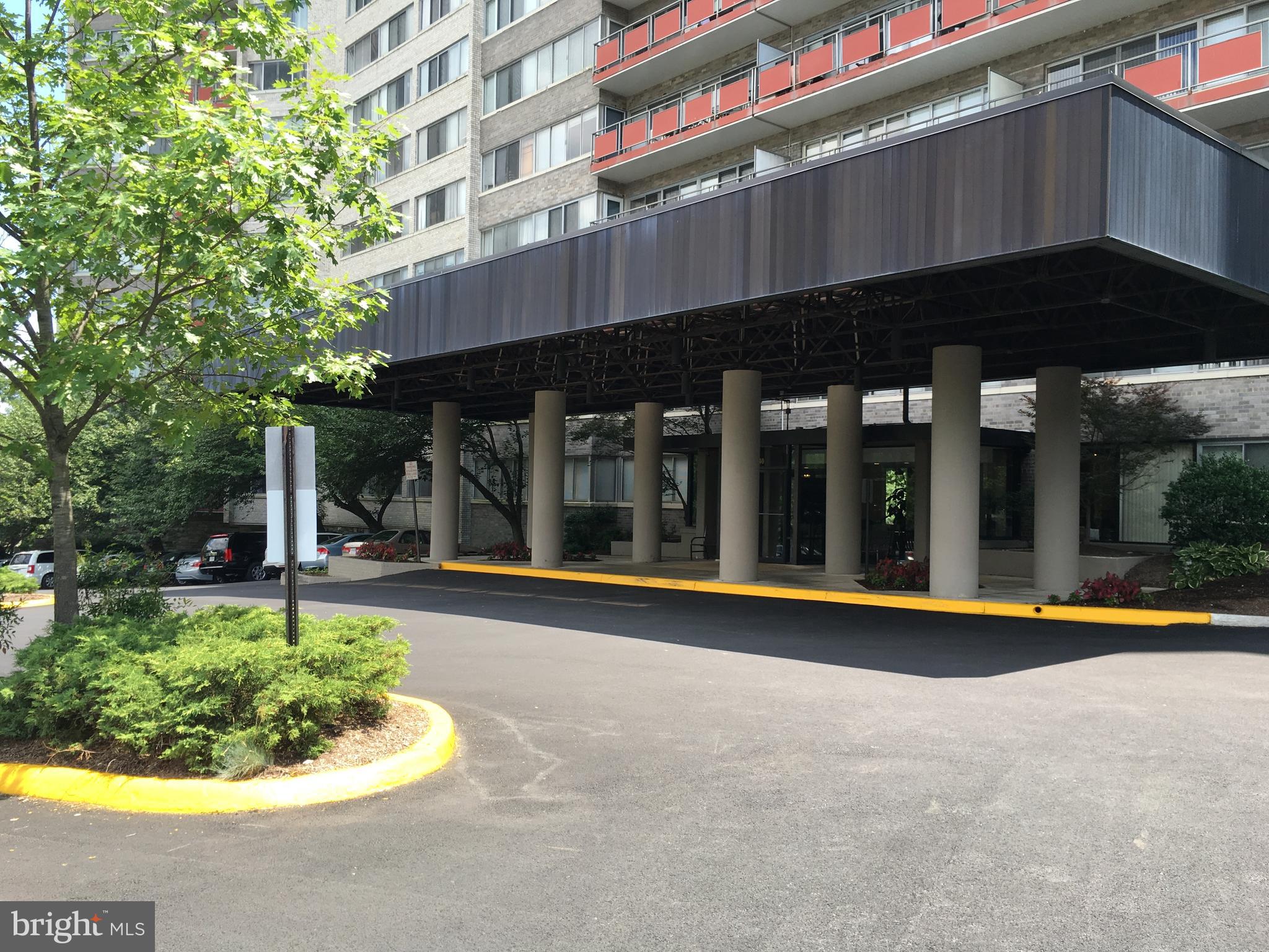 PAVILION ON THE PARK - Residential Lease