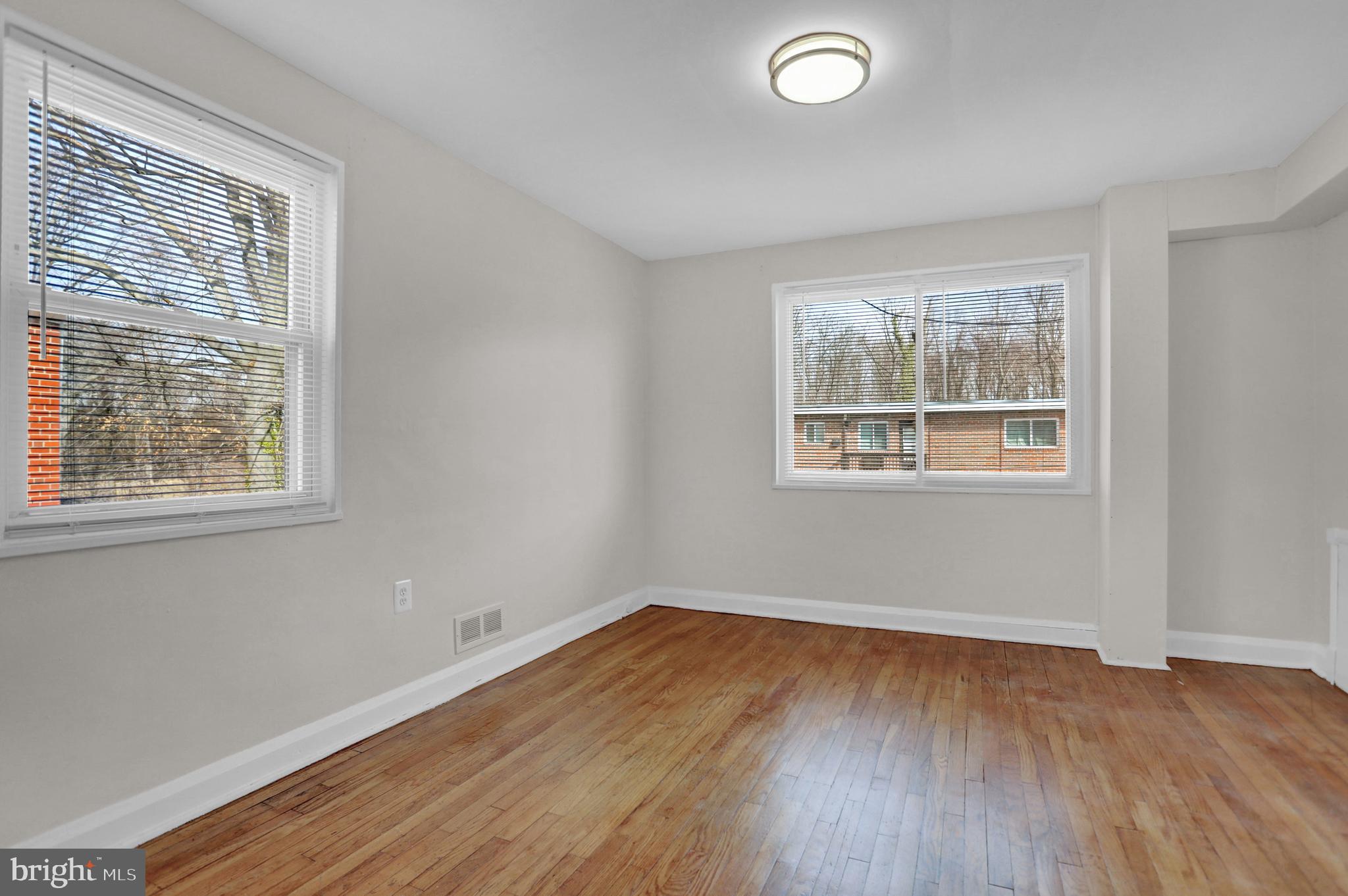 GROVE PARK - Residential Lease