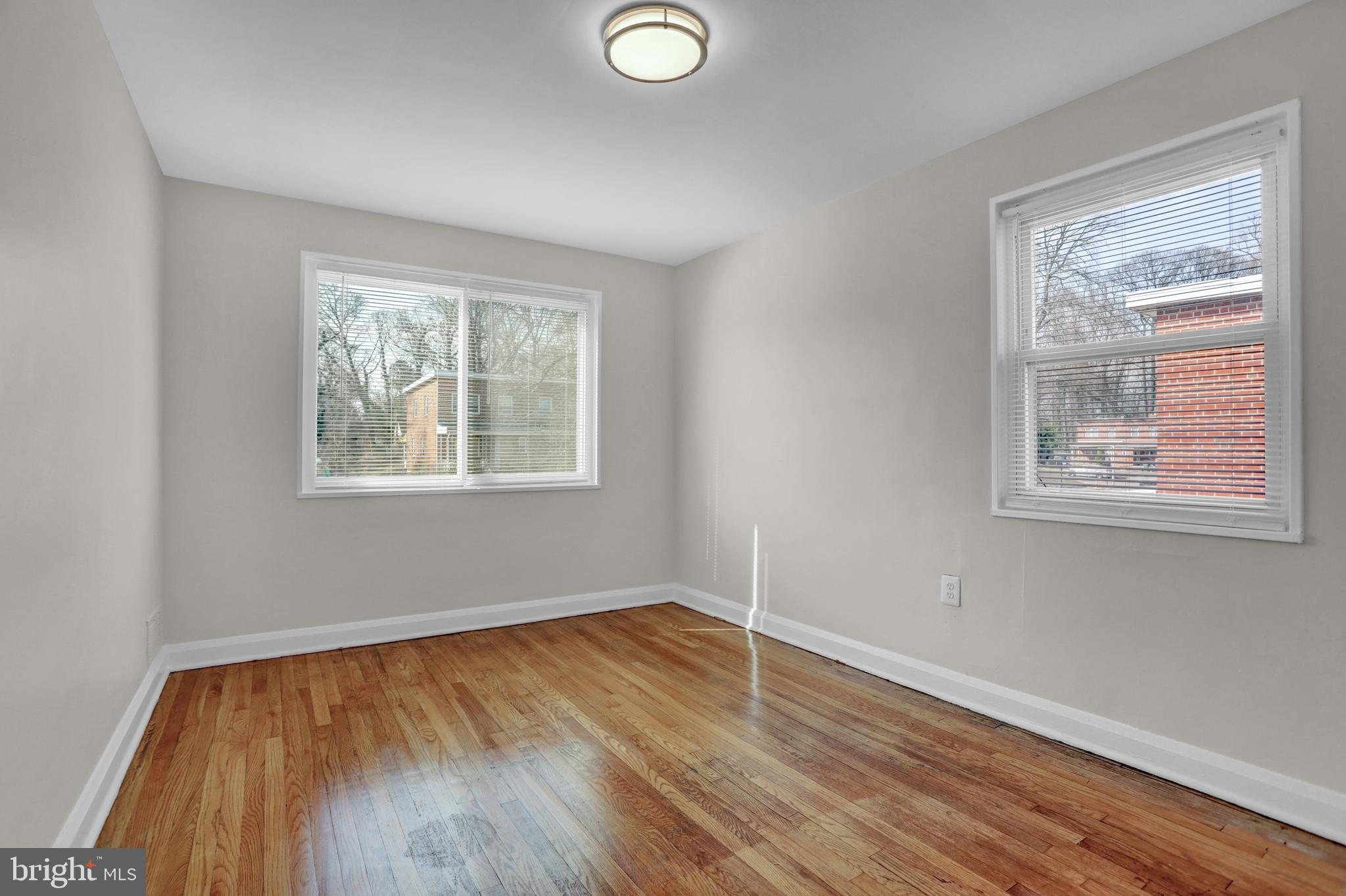 GROVE PARK - Residential Lease