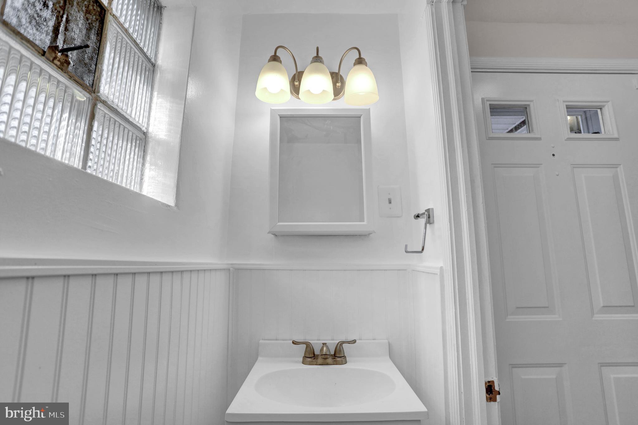 GROVE PARK - Residential Lease