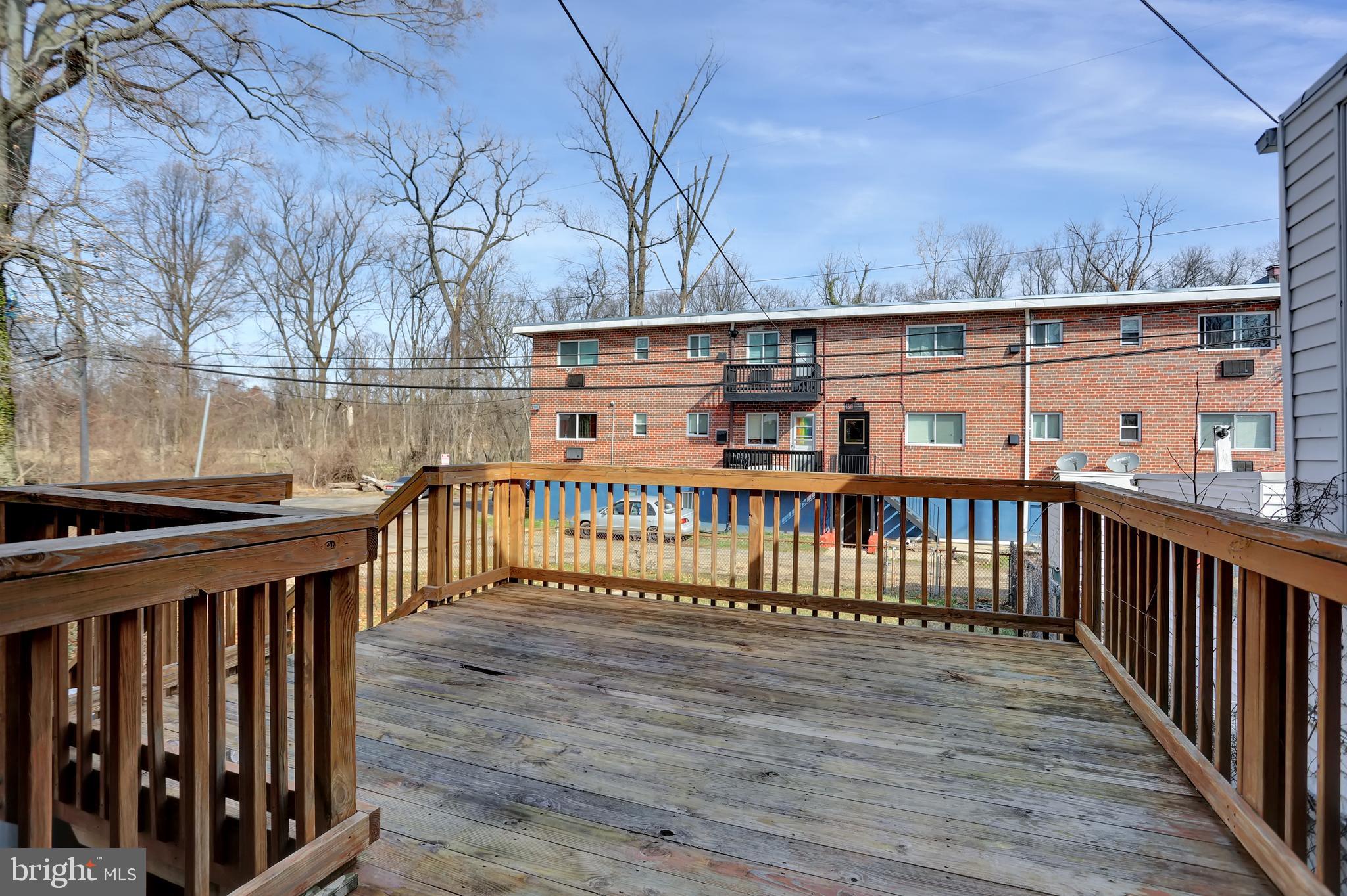 GROVE PARK - Residential Lease