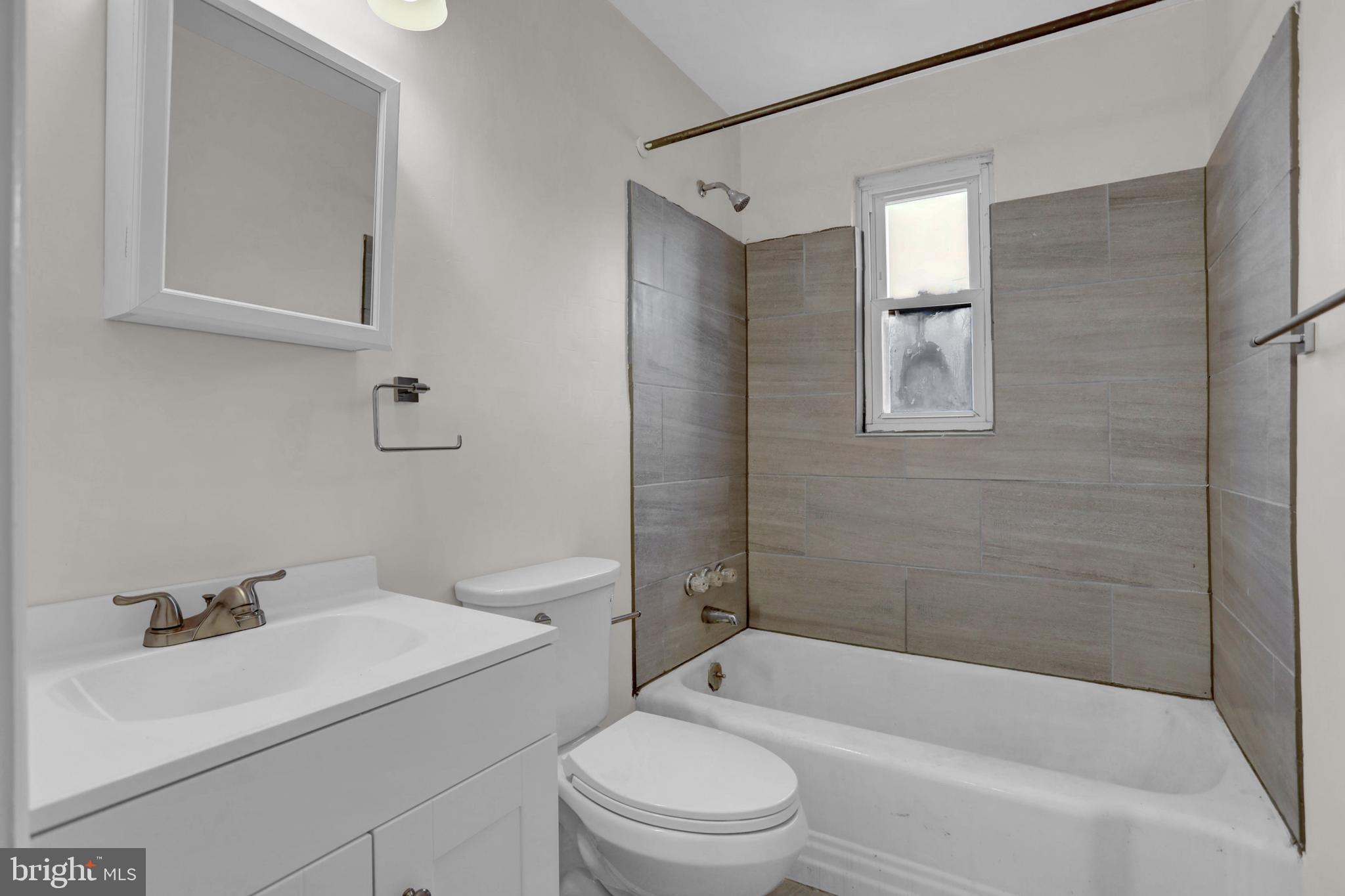 GROVE PARK - Residential Lease