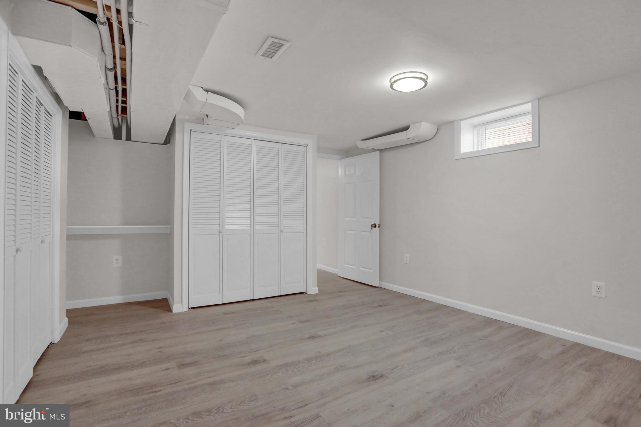 GROVE PARK - Residential Lease