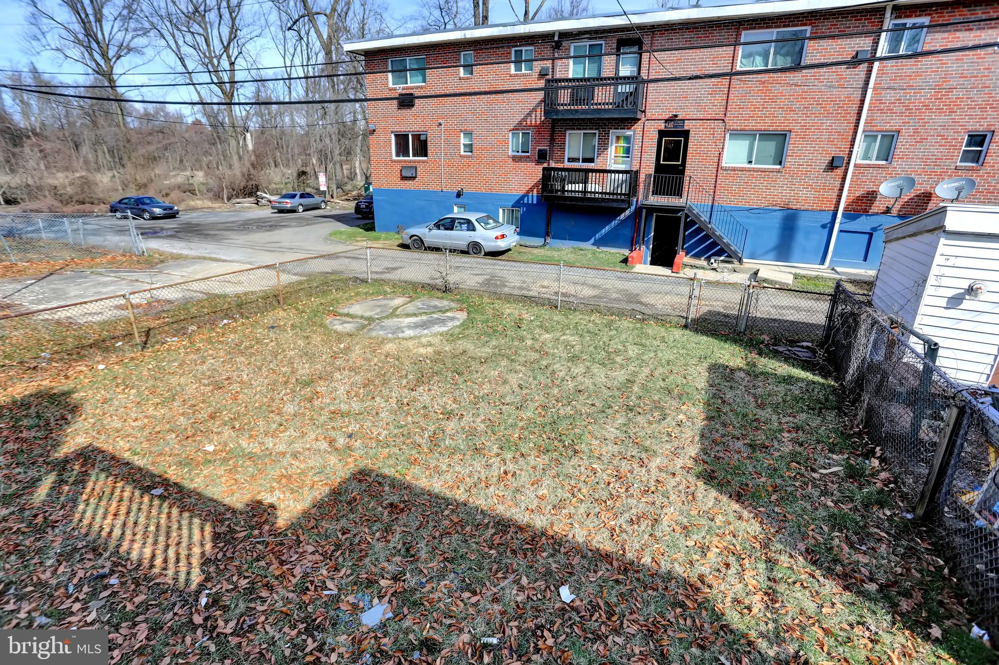 GROVE PARK - Residential Lease