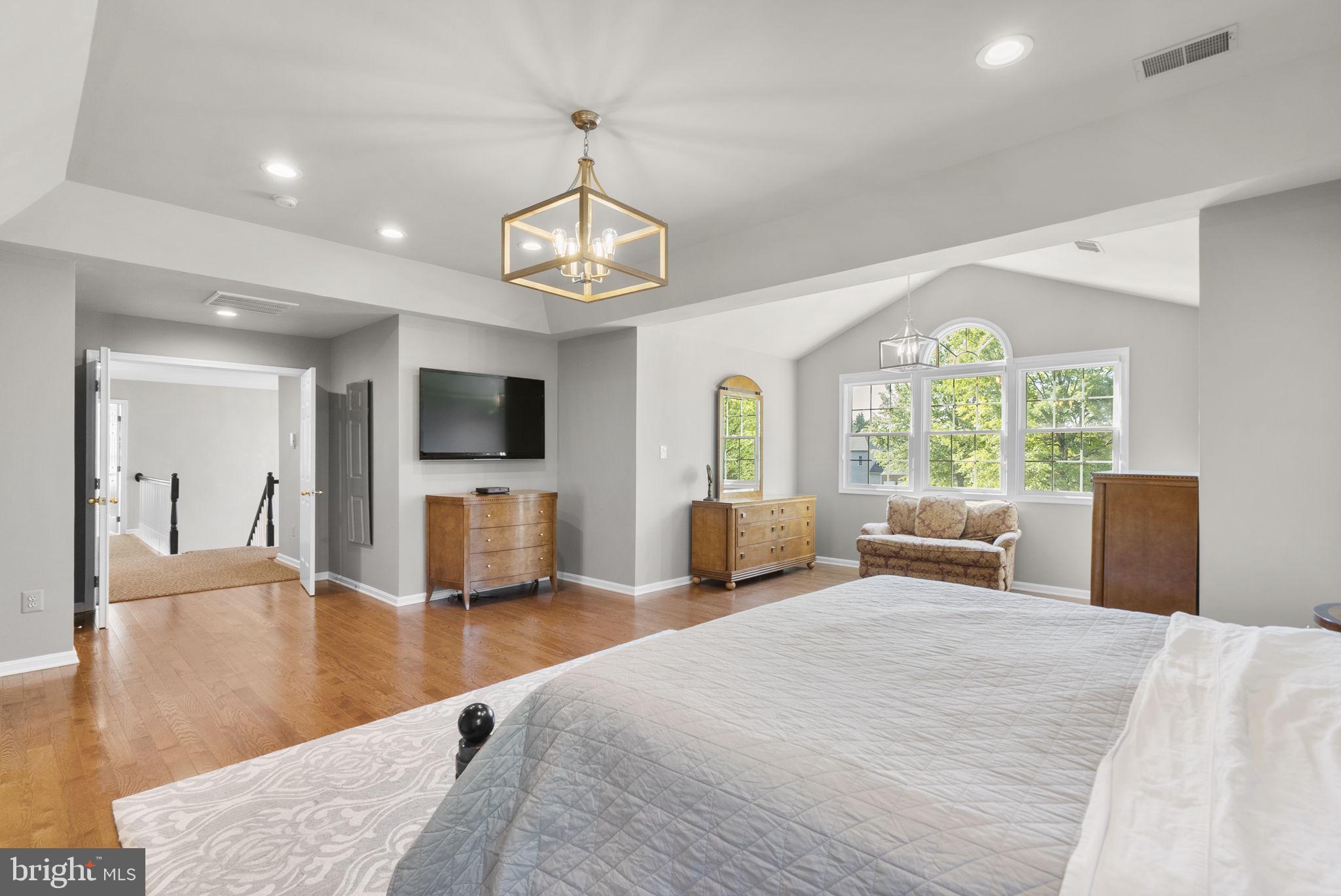 WILLOWS OF POTOMAC - Residential