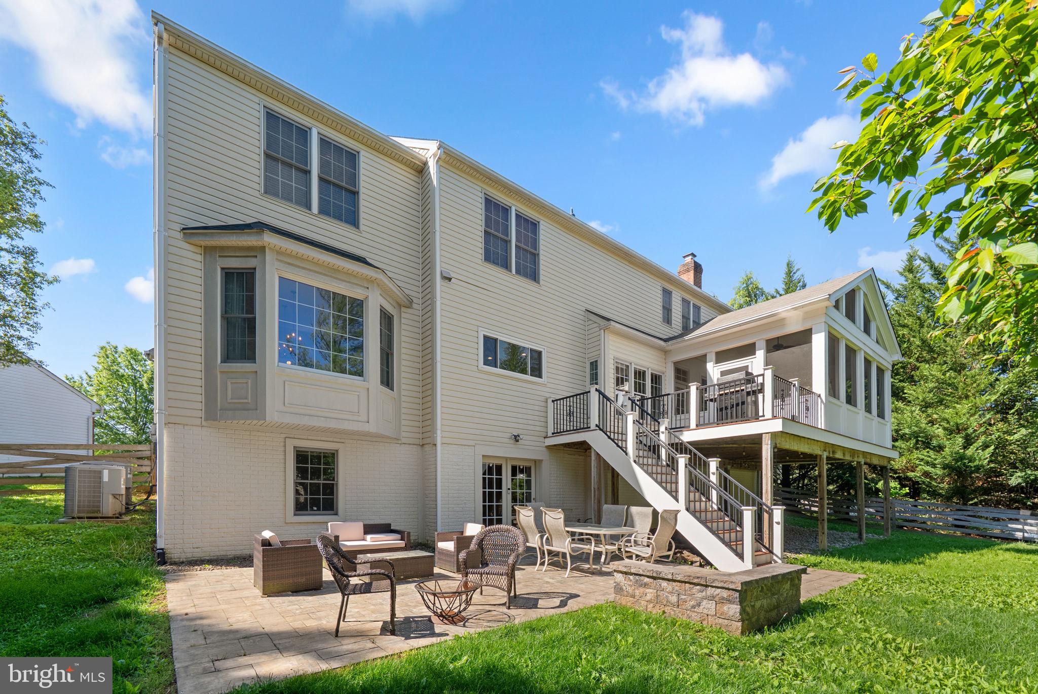 WILLOWS OF POTOMAC - Residential