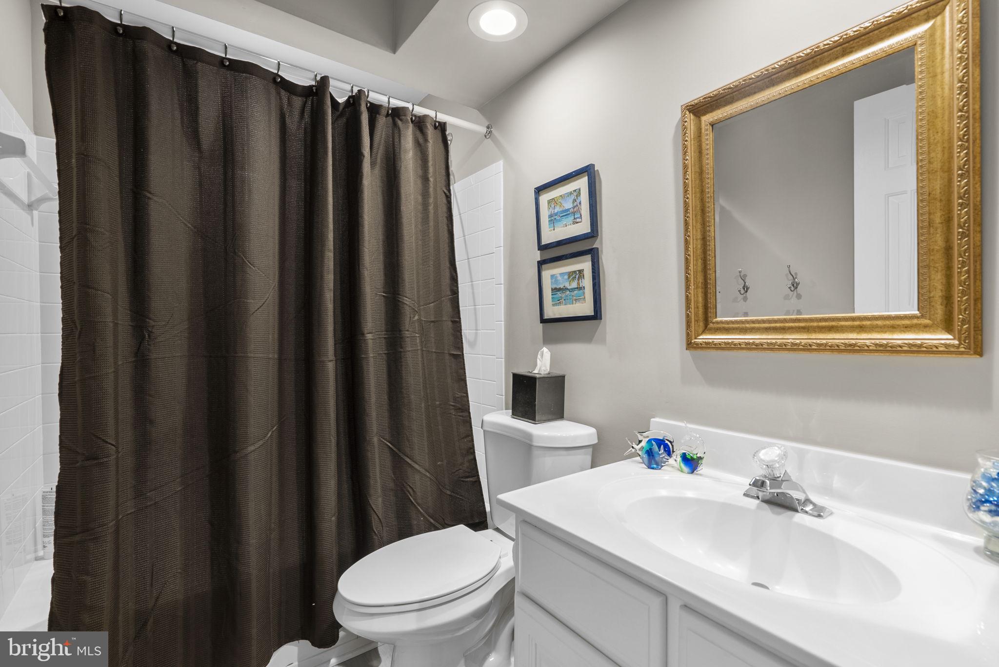 WILLOWS OF POTOMAC - Residential
