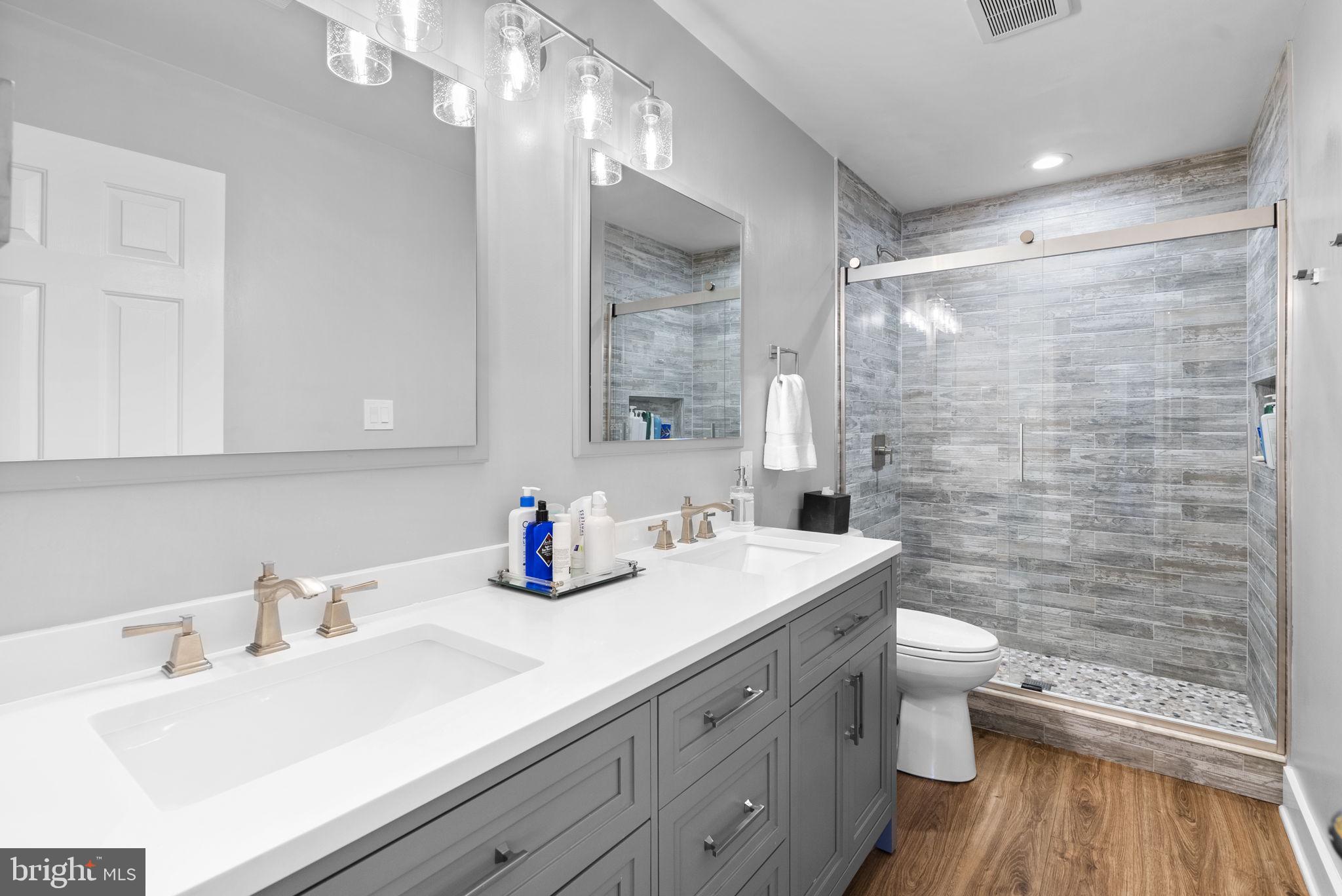 WILLOWS OF POTOMAC - Residential