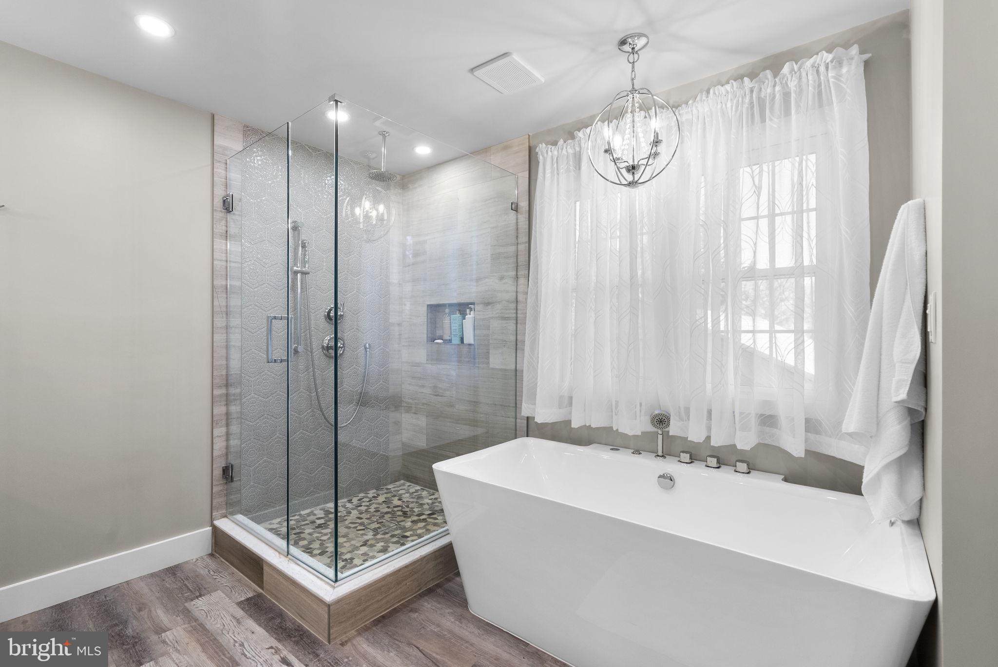 WILLOWS OF POTOMAC - Residential