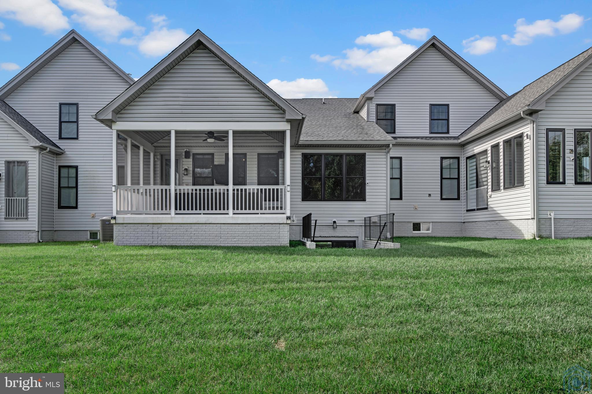 ARUNDEL FOREST - VILLAS - Residential