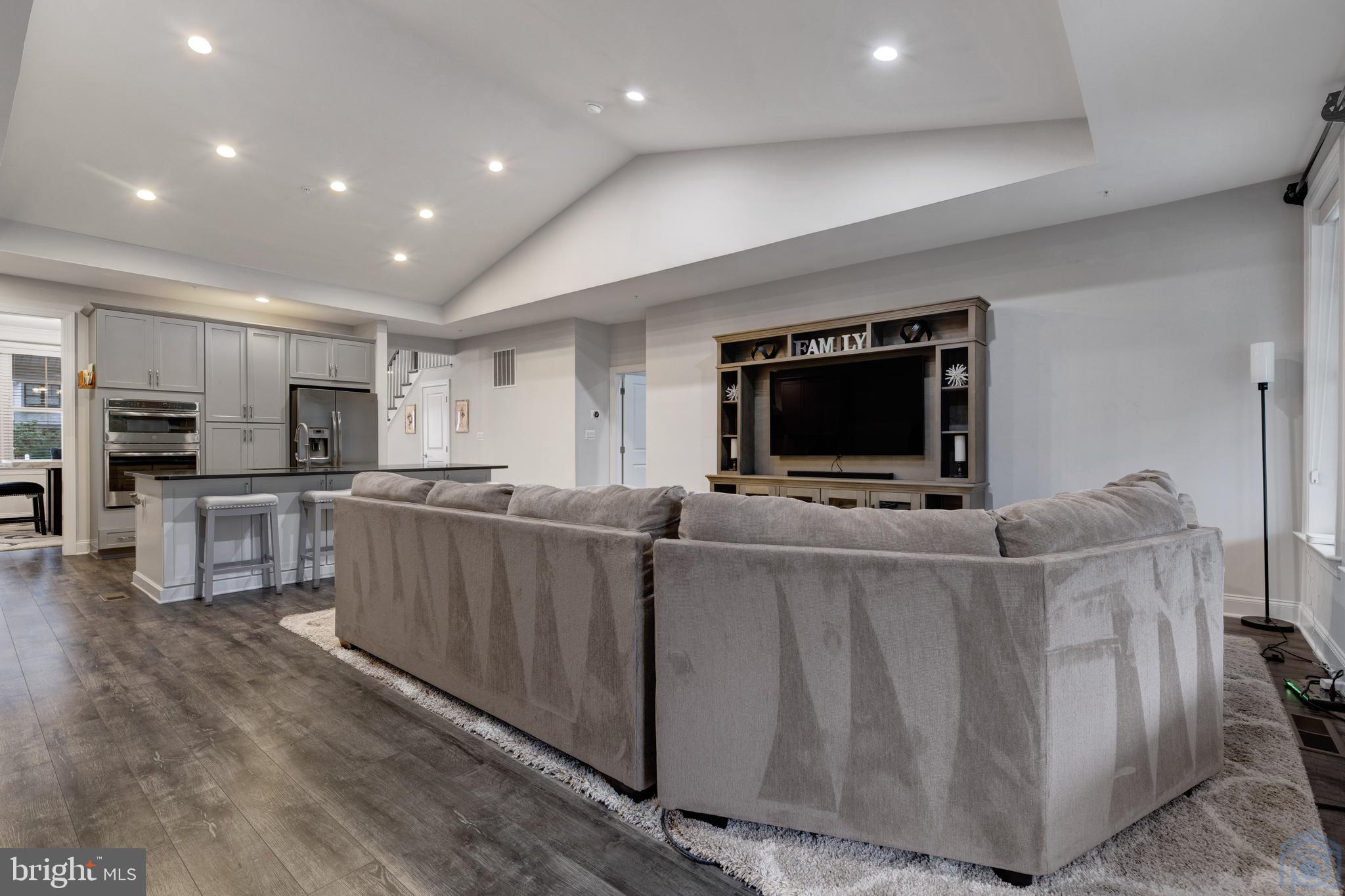 ARUNDEL FOREST - VILLAS - Residential