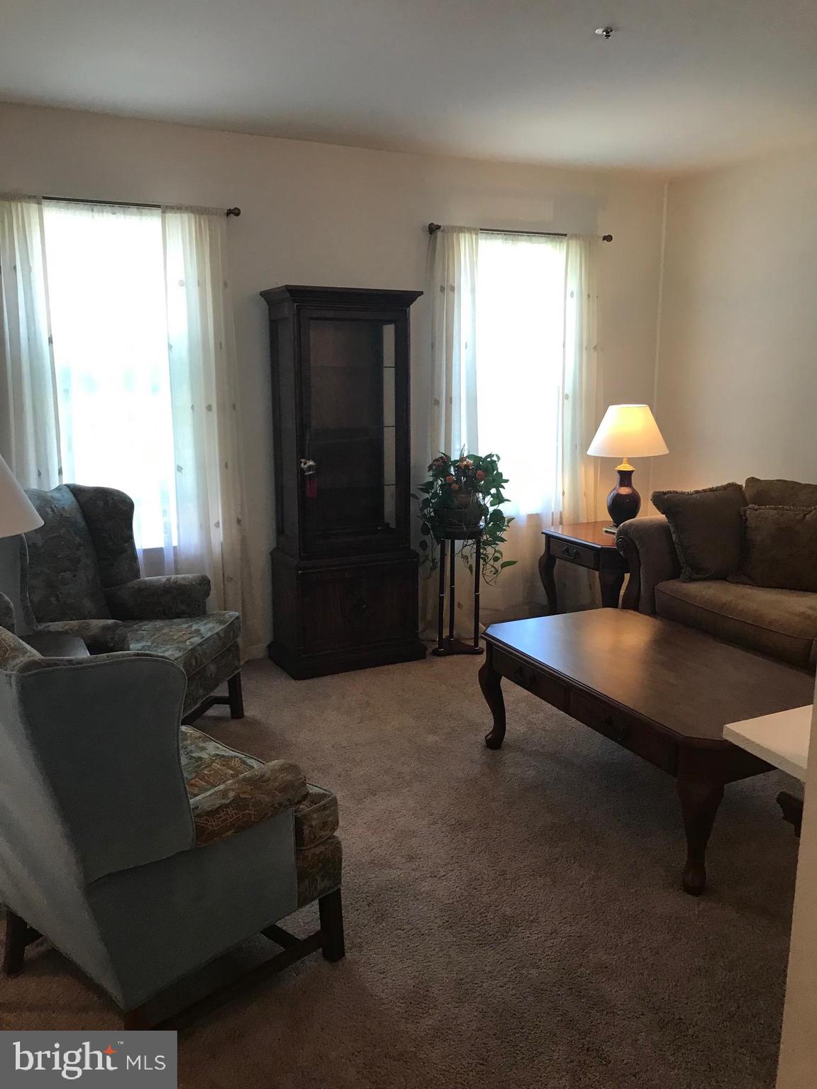 FLOWER HILL - Residential