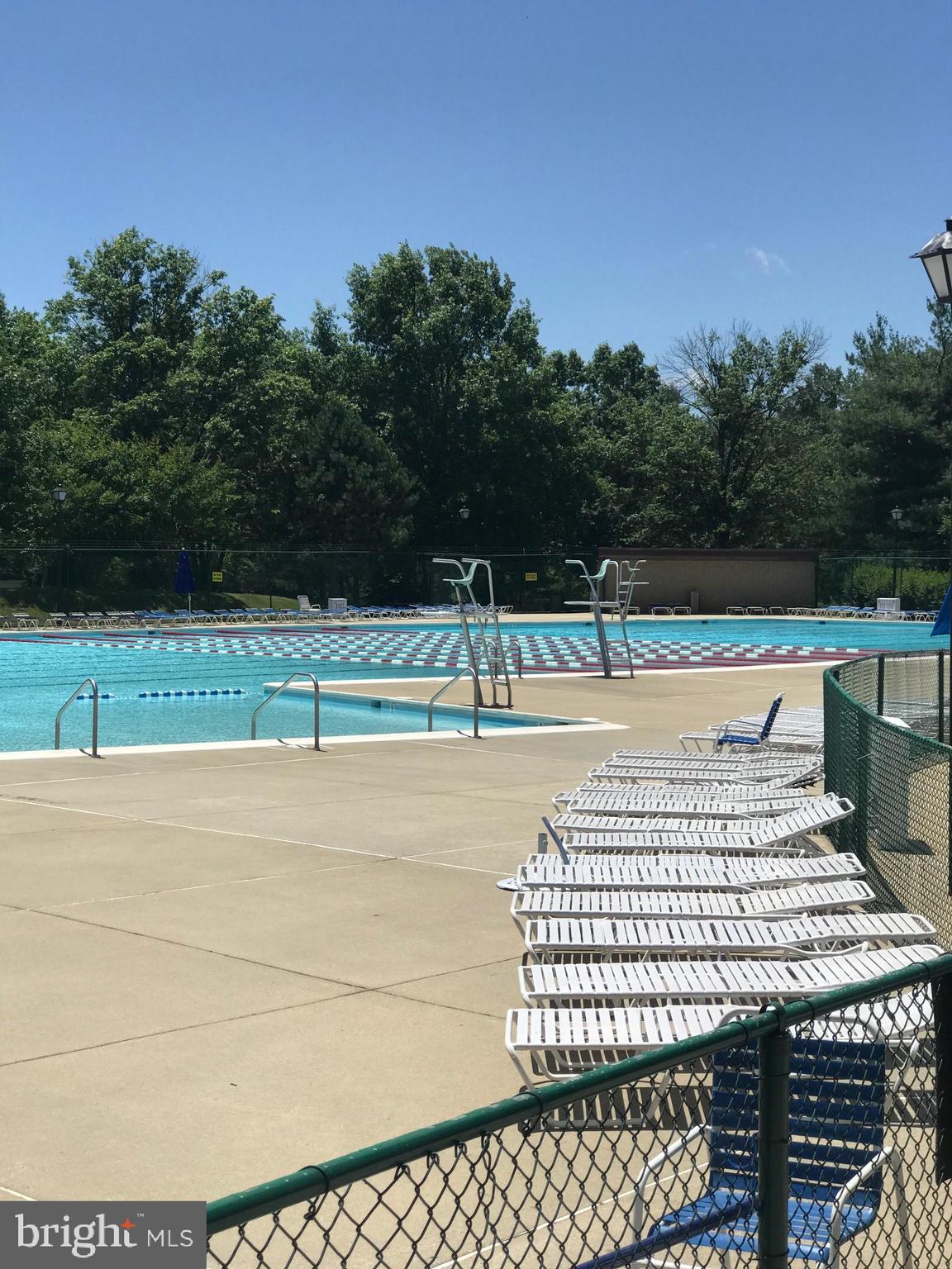 FLOWER HILL - Residential