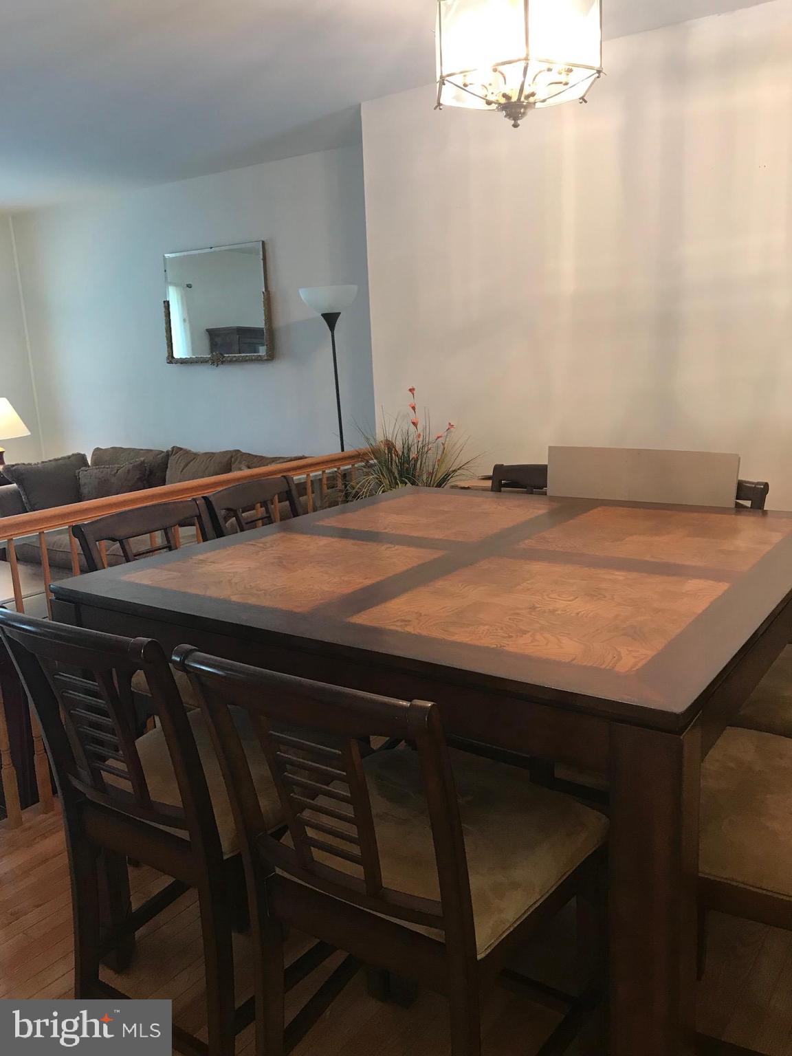 FLOWER HILL - Residential