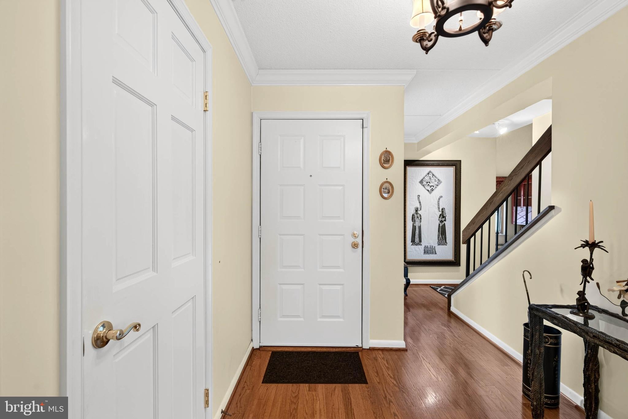 5 OAKRIDGE COURT