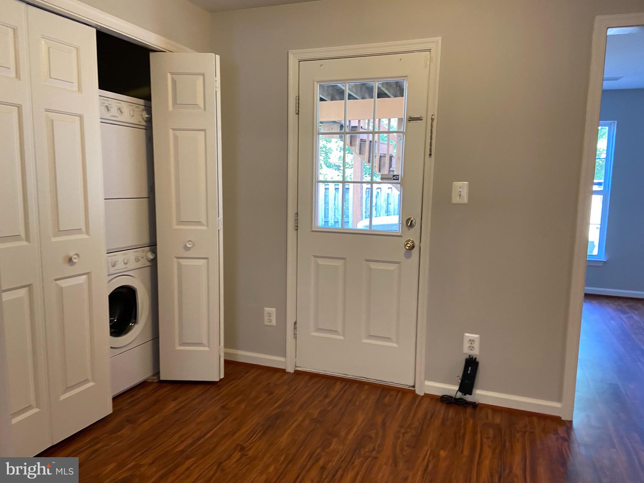 WELLESLEY - Residential