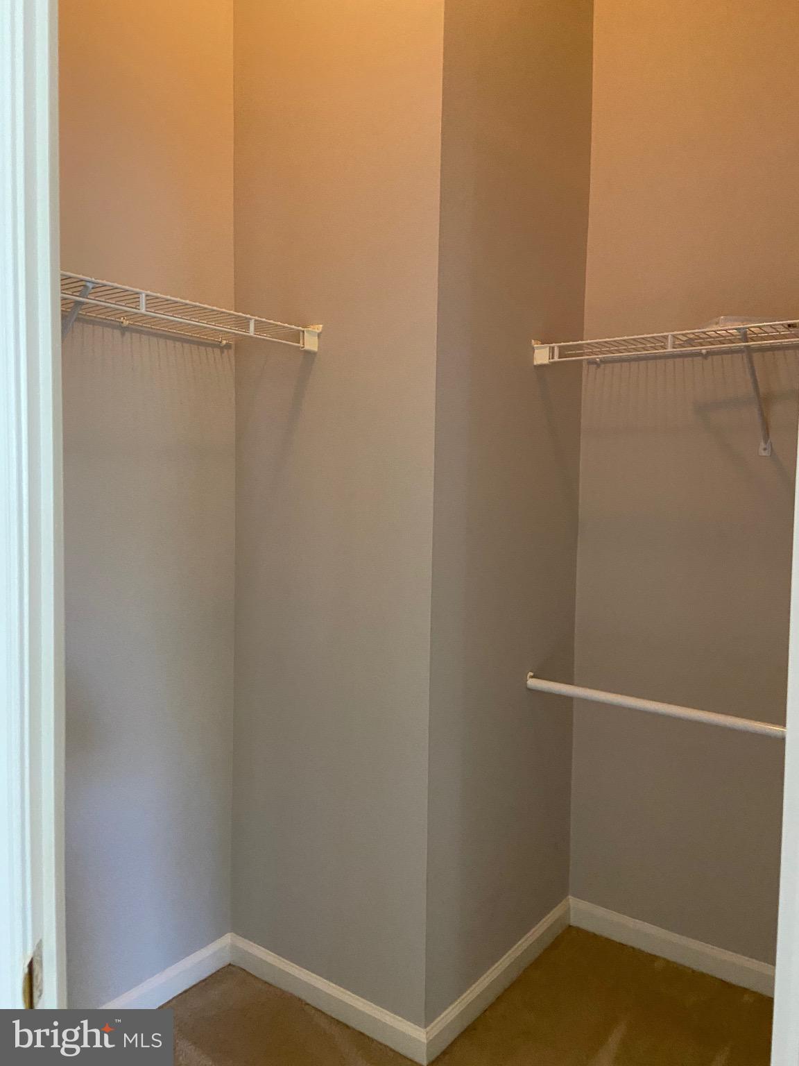 WELLESLEY - Residential