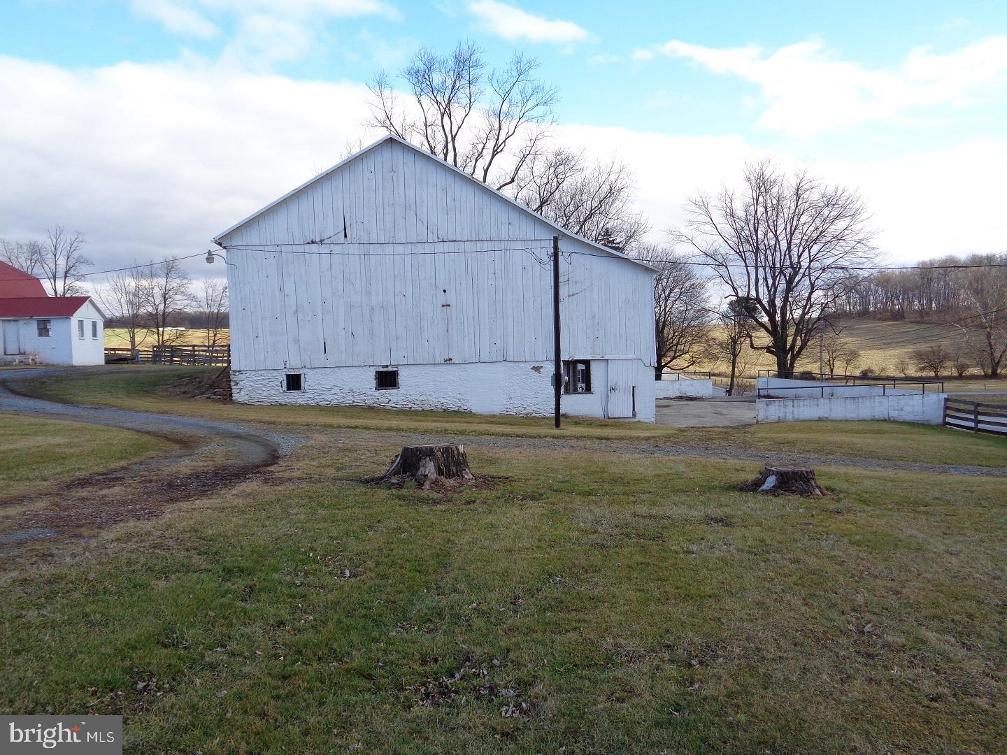 DRUMORE TWP - Farm