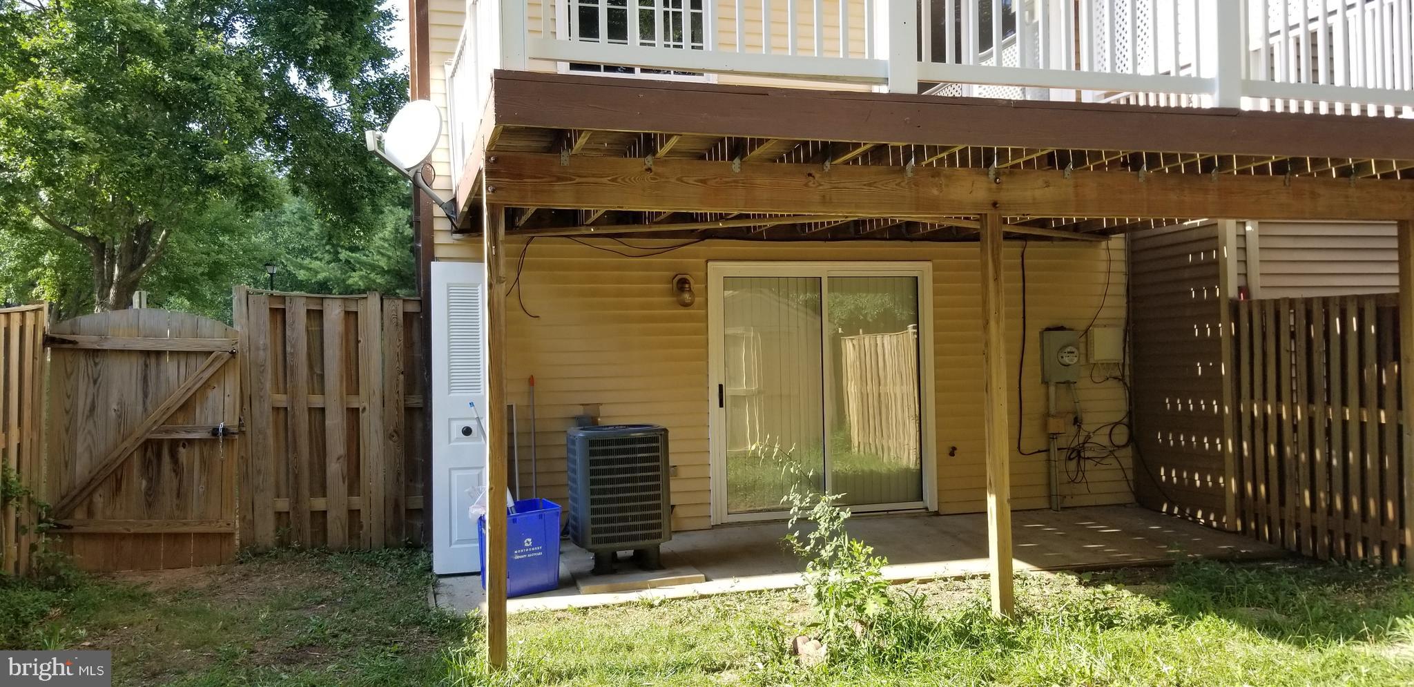 OAK SPRINGS - Residential