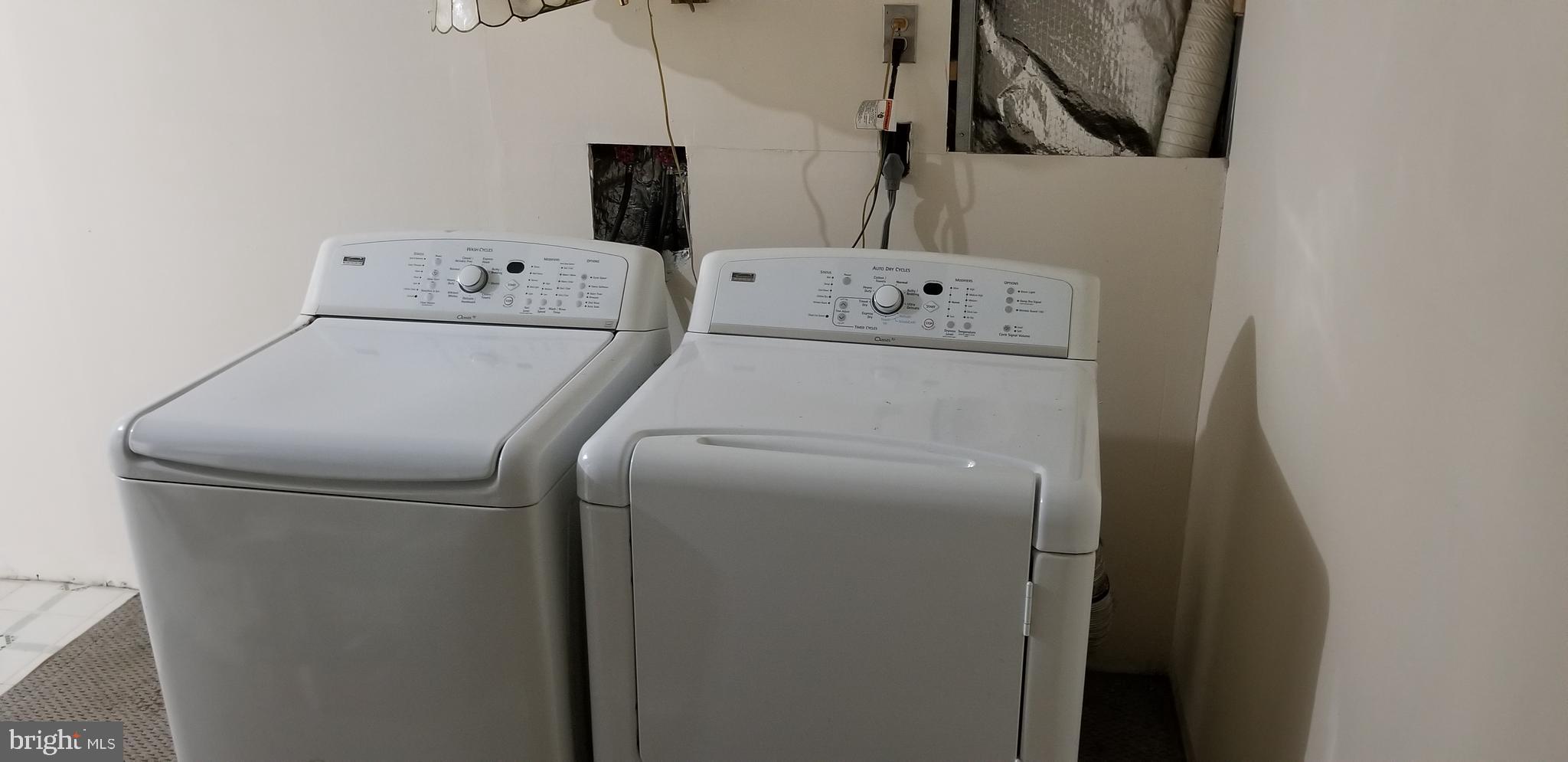 OAK SPRINGS - Residential