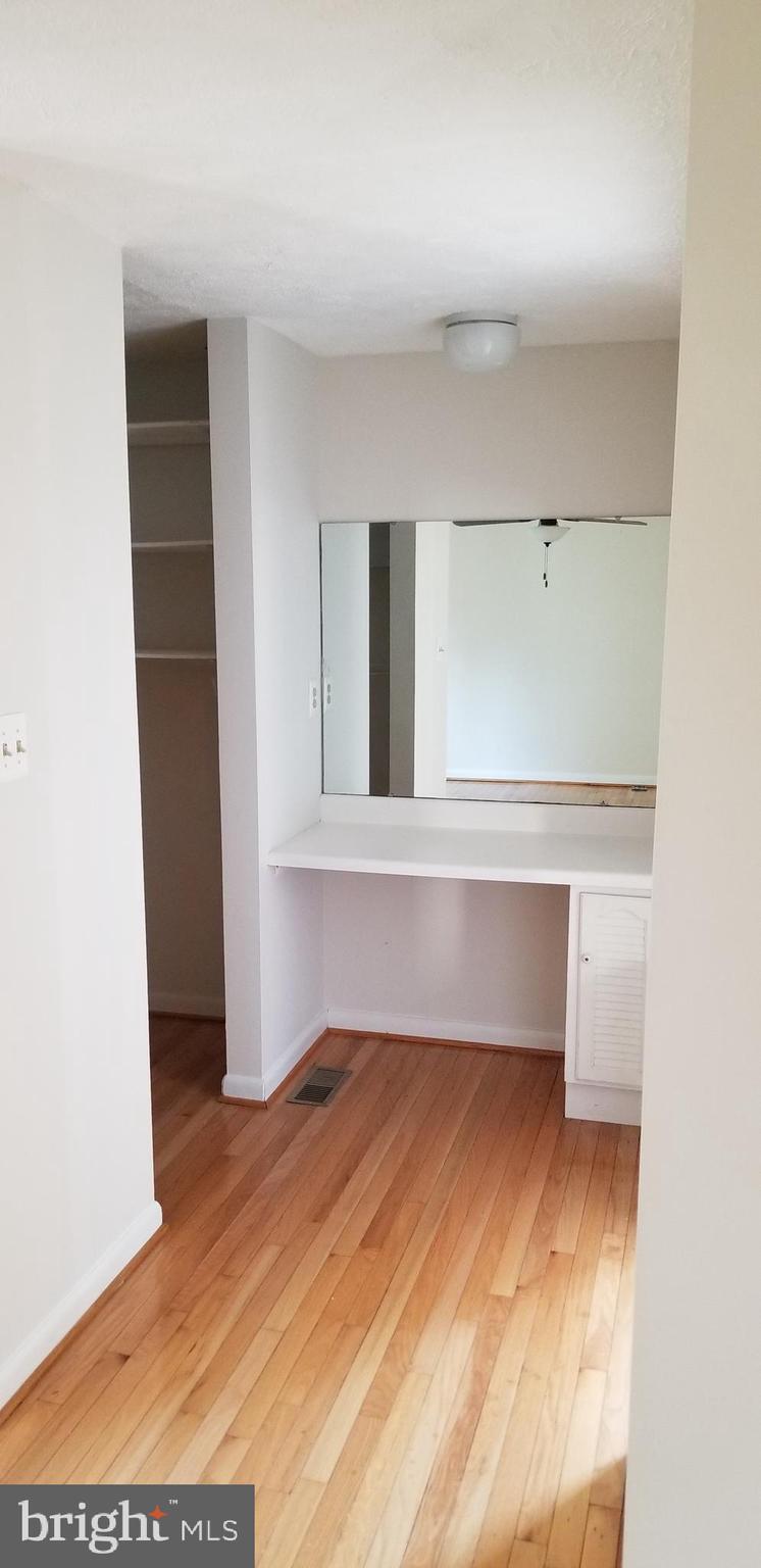 OAK SPRINGS - Residential