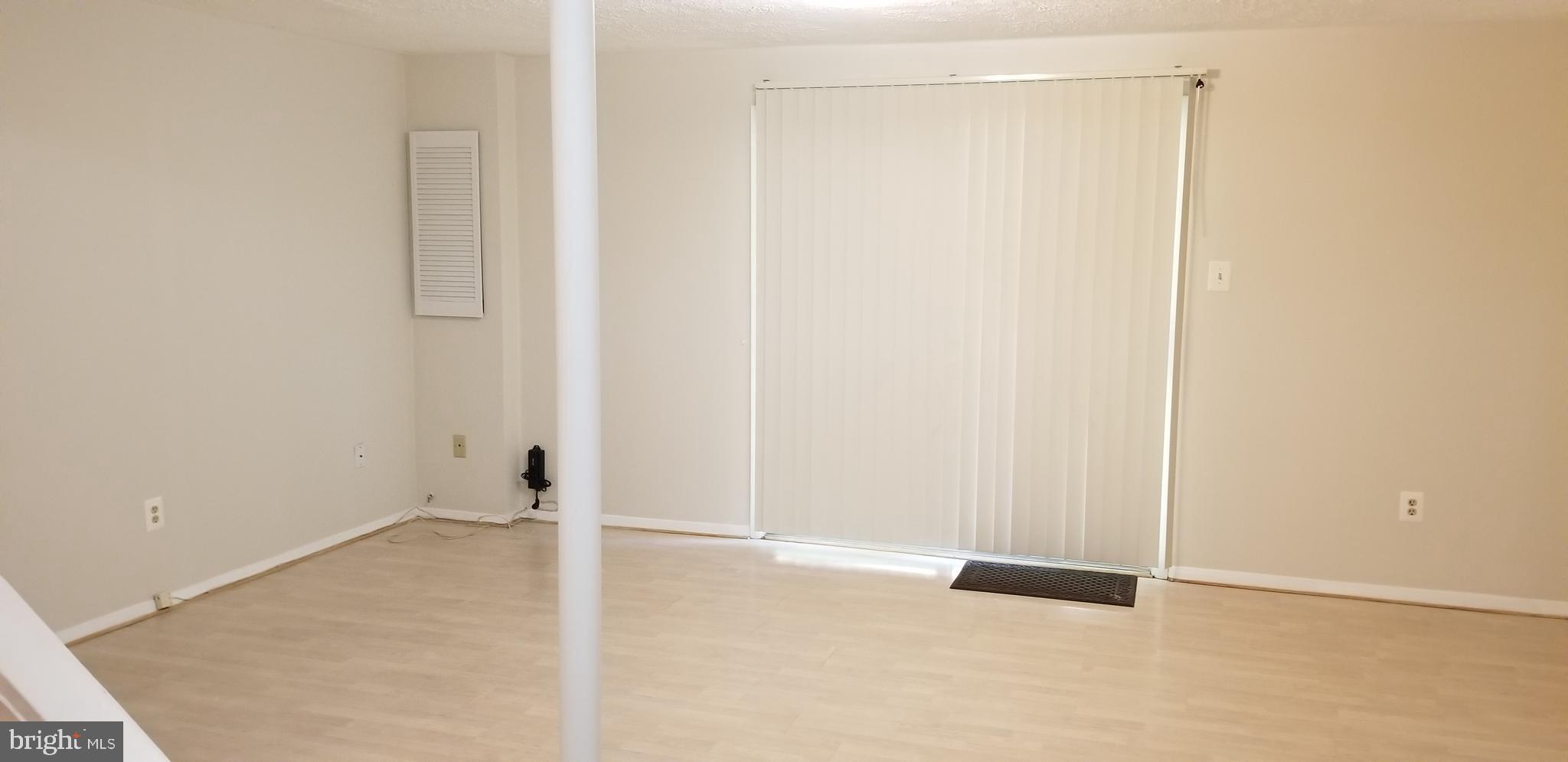 OAK SPRINGS - Residential