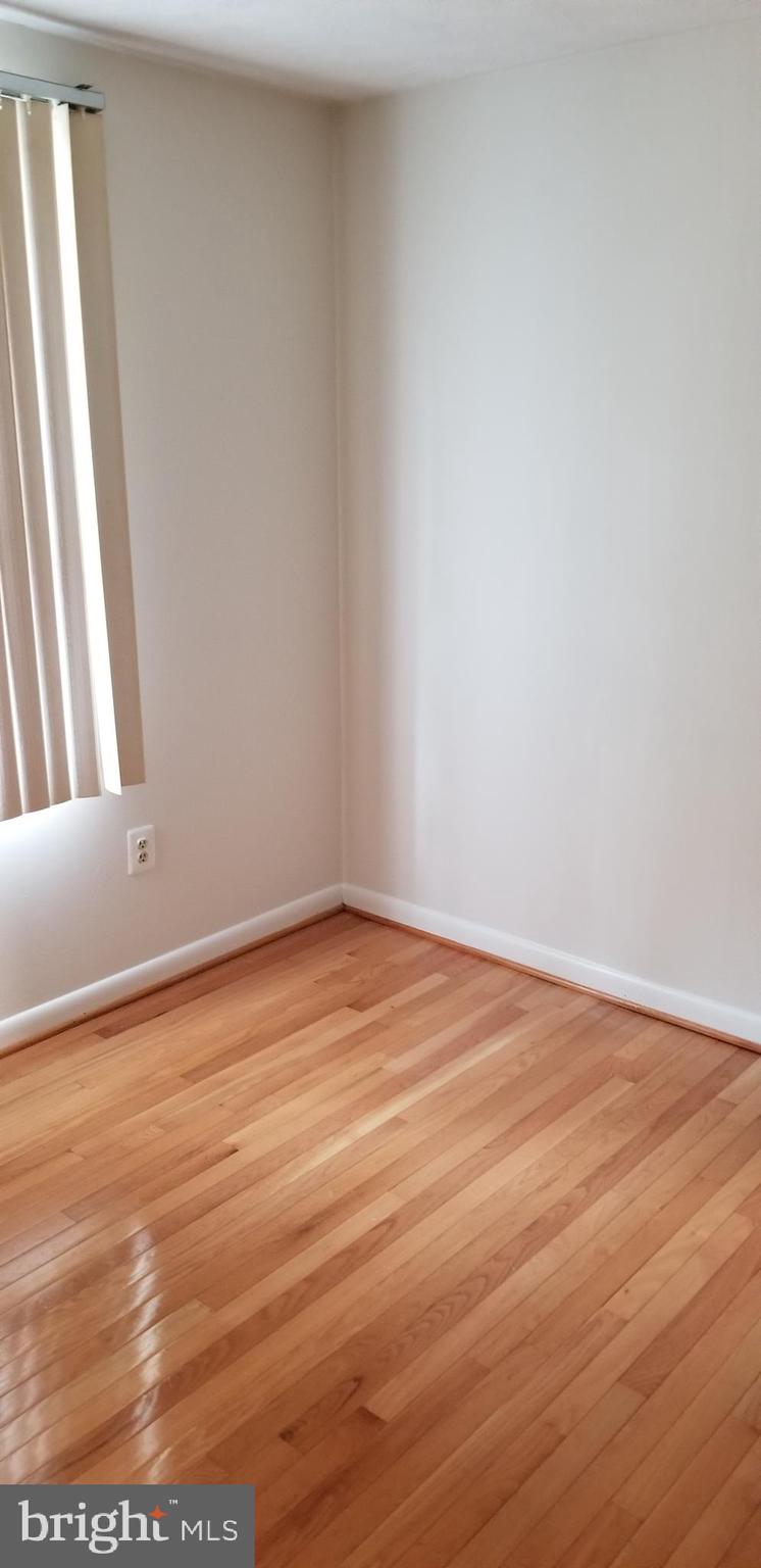 OAK SPRINGS - Residential