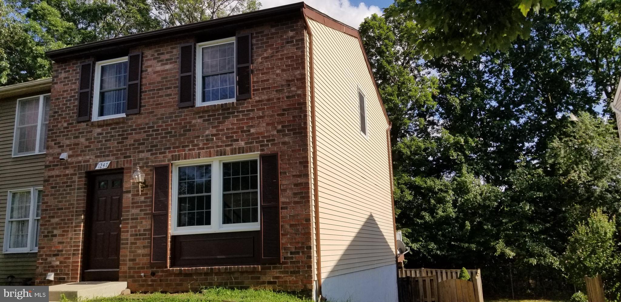 OAK SPRINGS - Residential