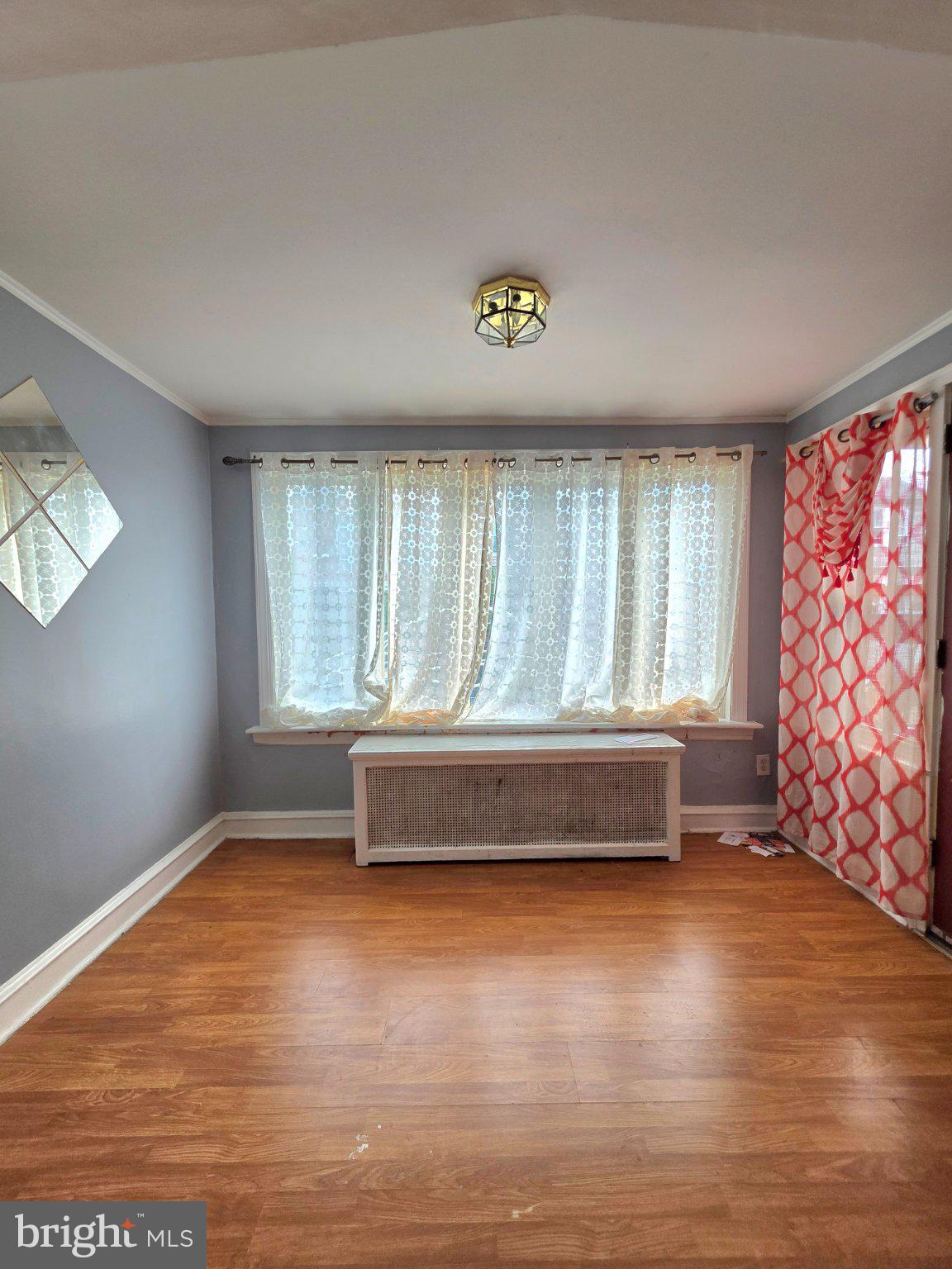 4223 LORING