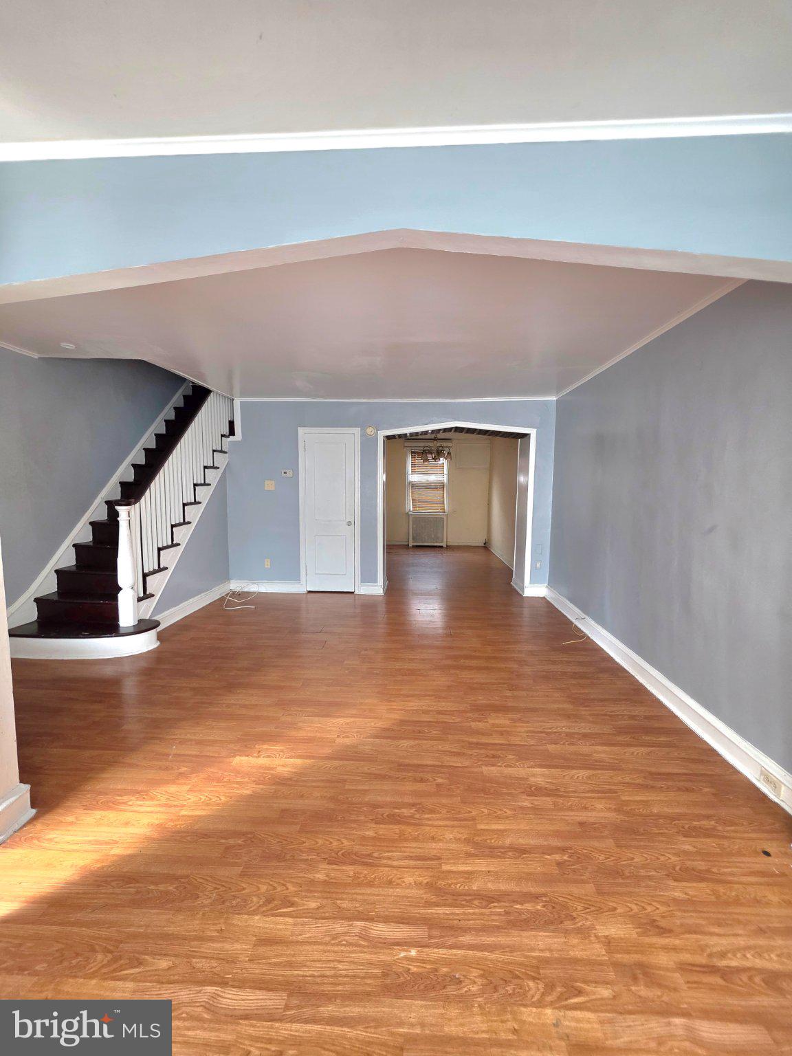4223 LORING