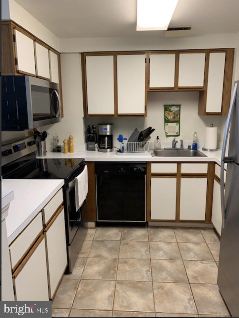 THE VICTORIA CODM - Residential Lease