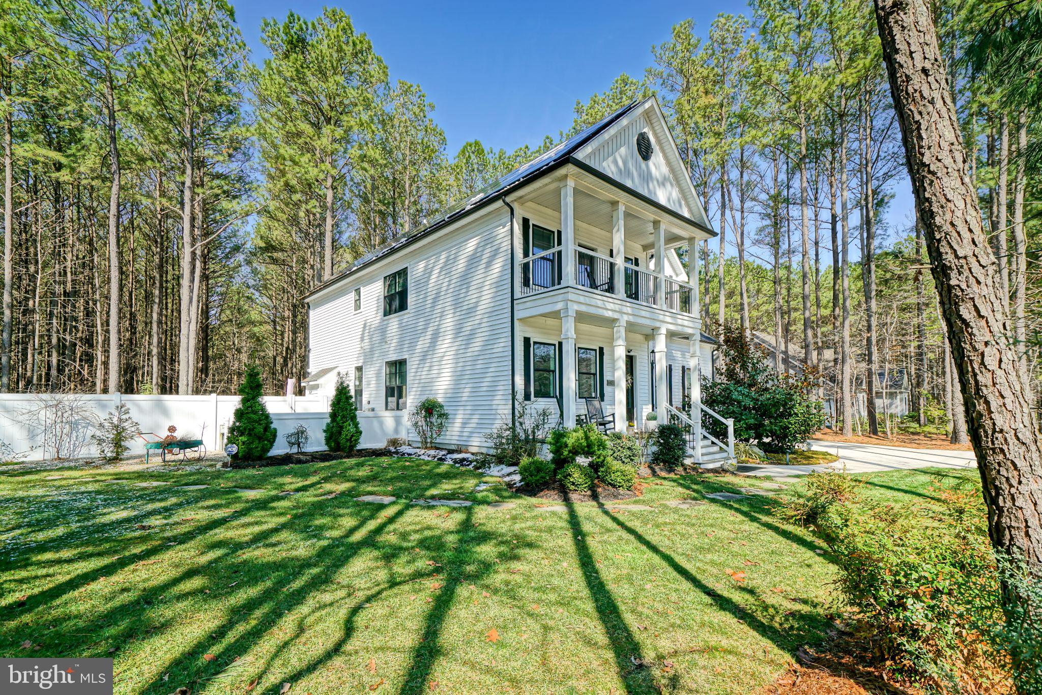 OAK CREST POND - Residential
