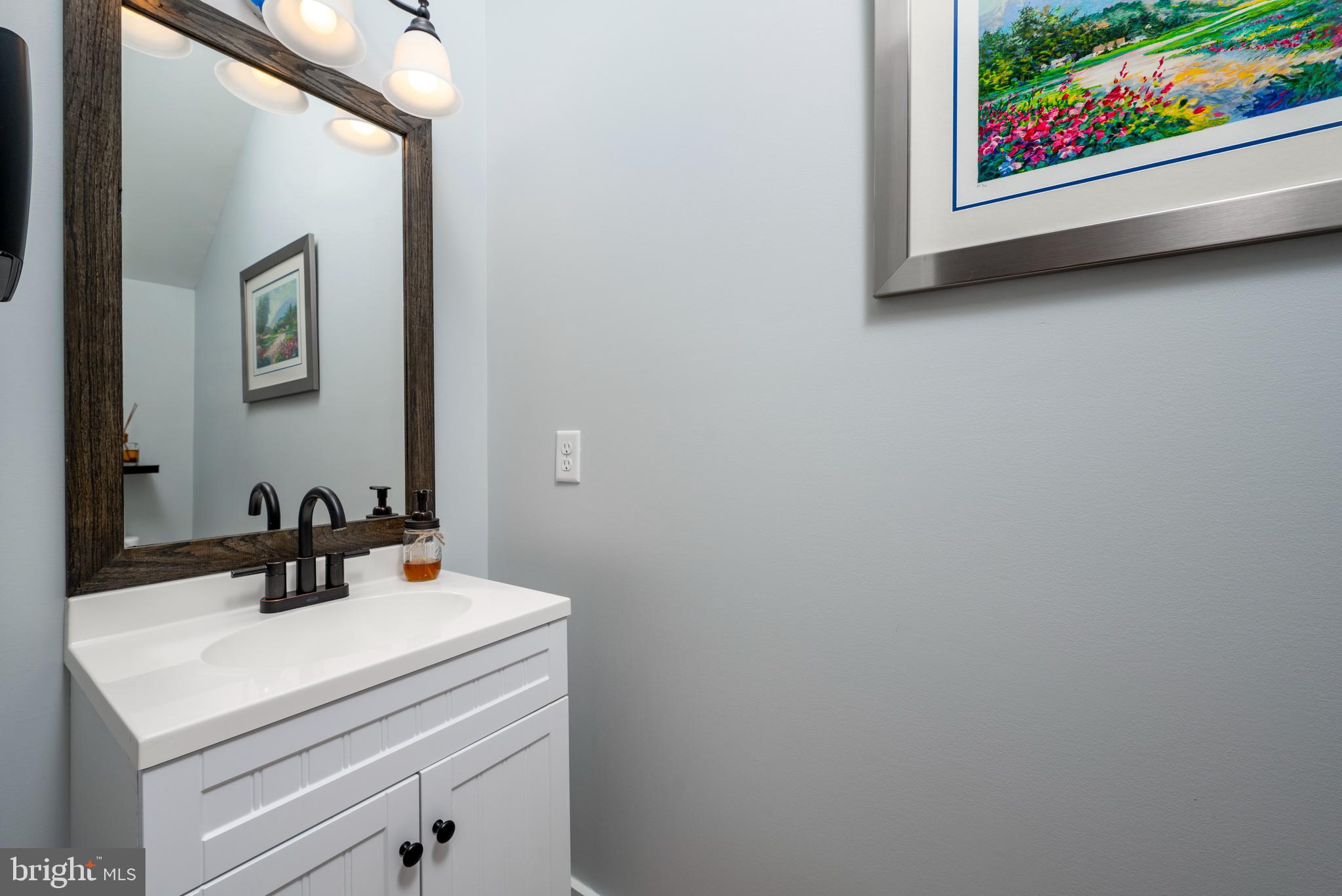 OAK CREST POND - Residential