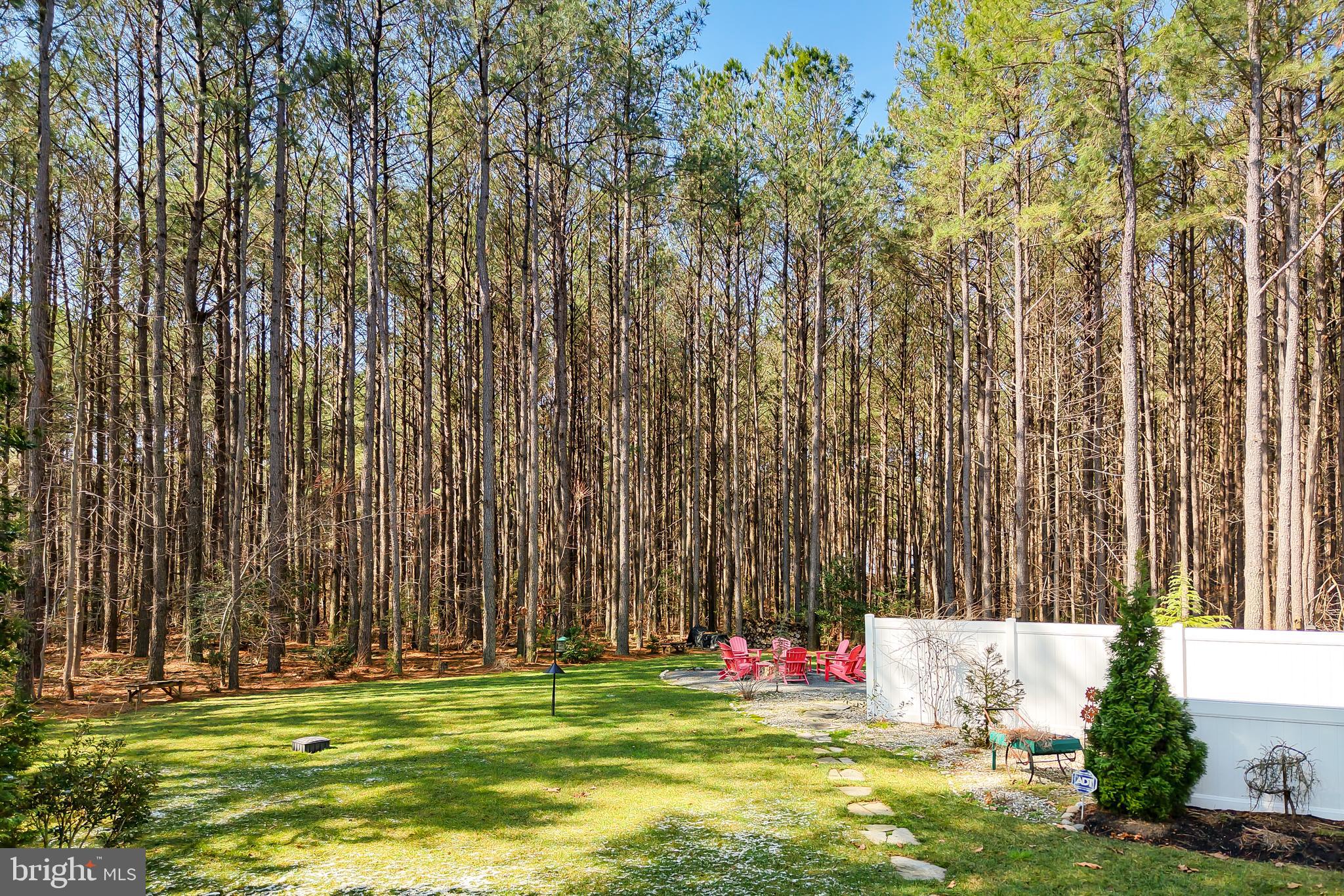 OAK CREST POND - Residential