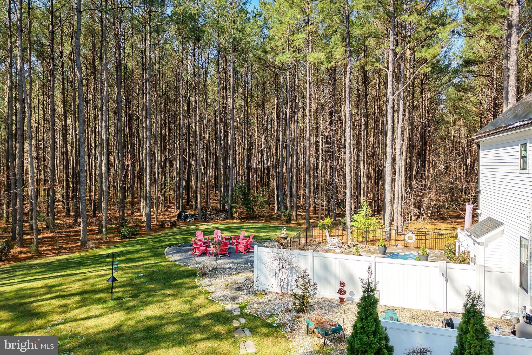 OAK CREST POND - Residential