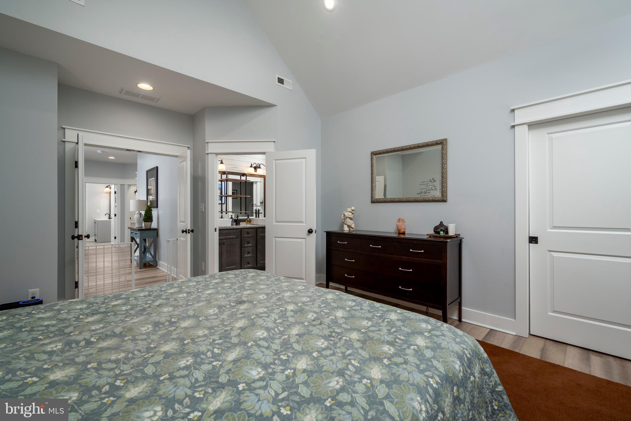 OAK CREST POND - Residential